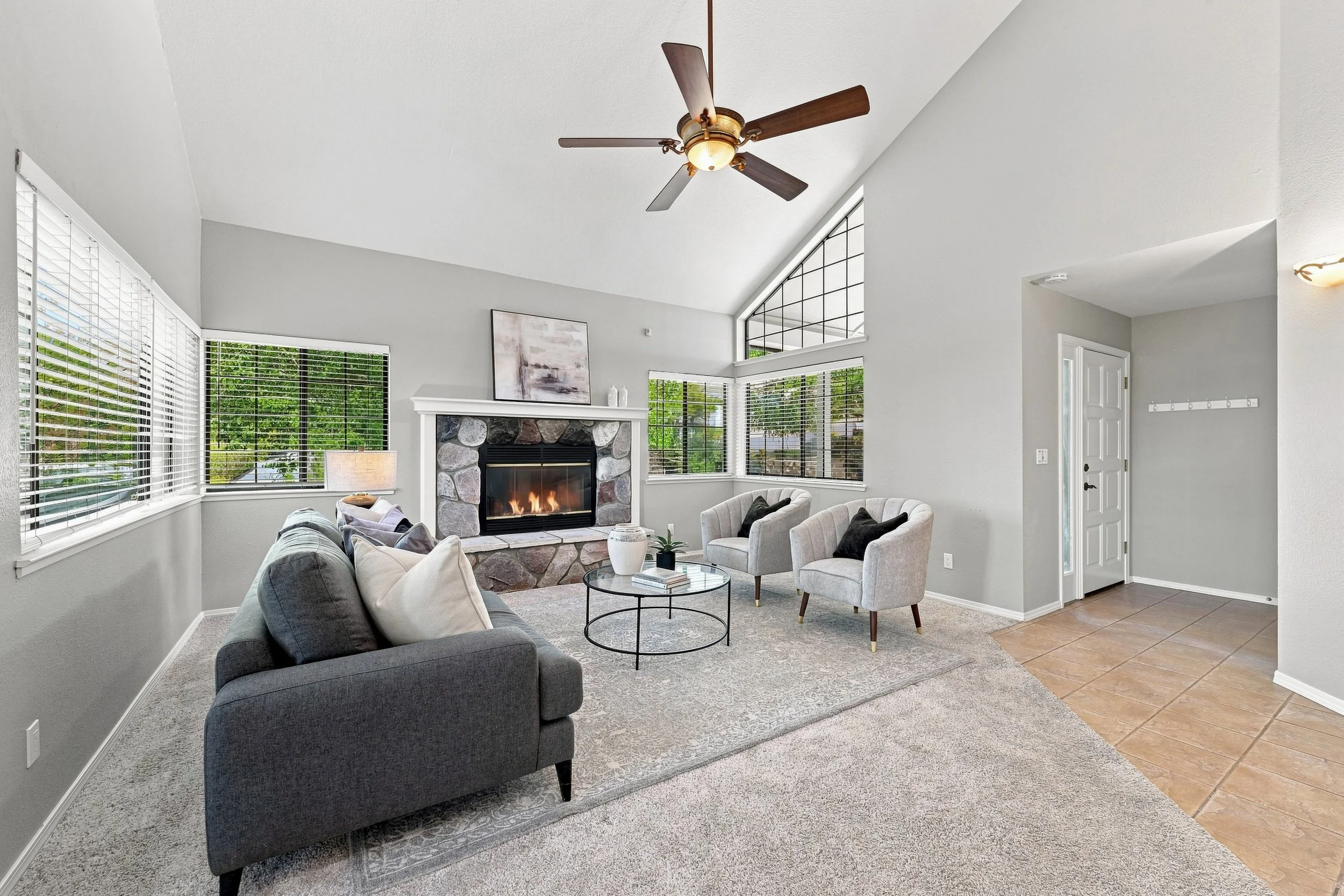 1610 Foxridge Cir 14.jpg