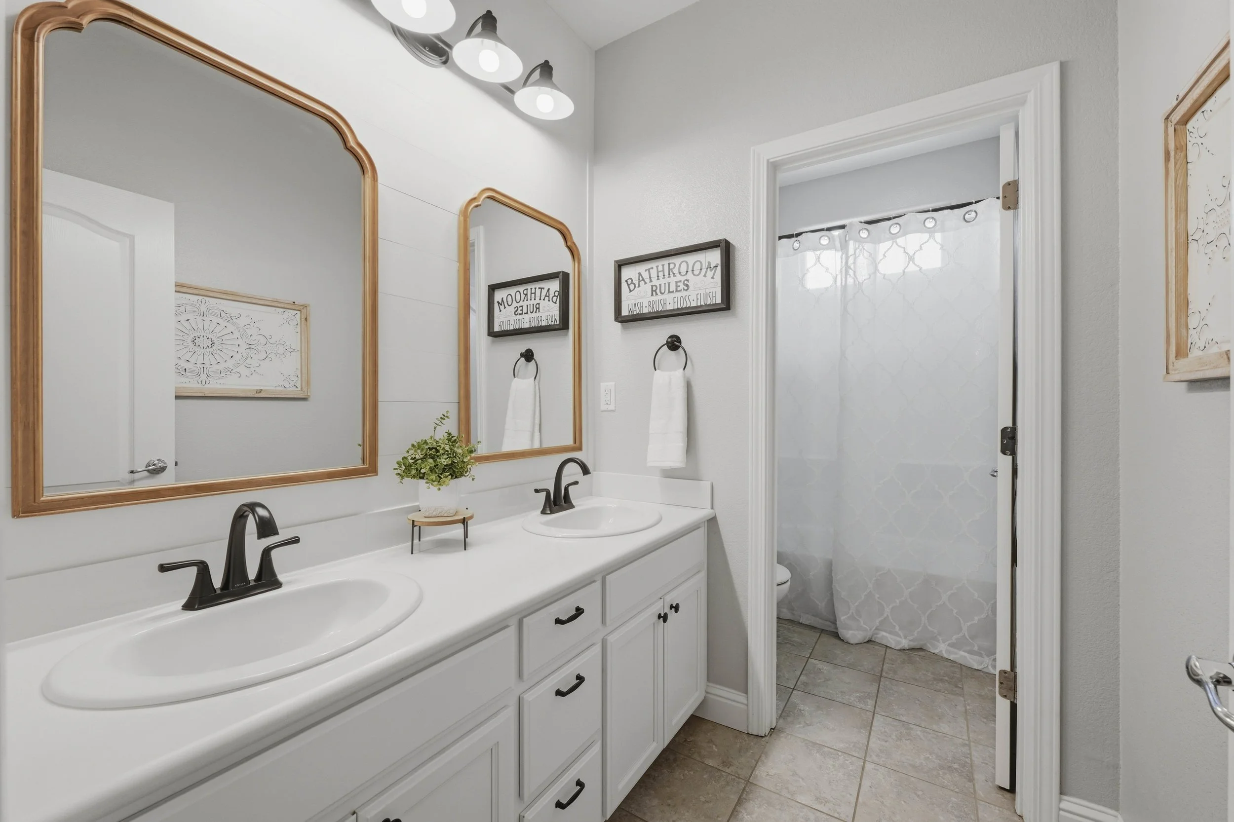 895 Calico Dr 87.jpg