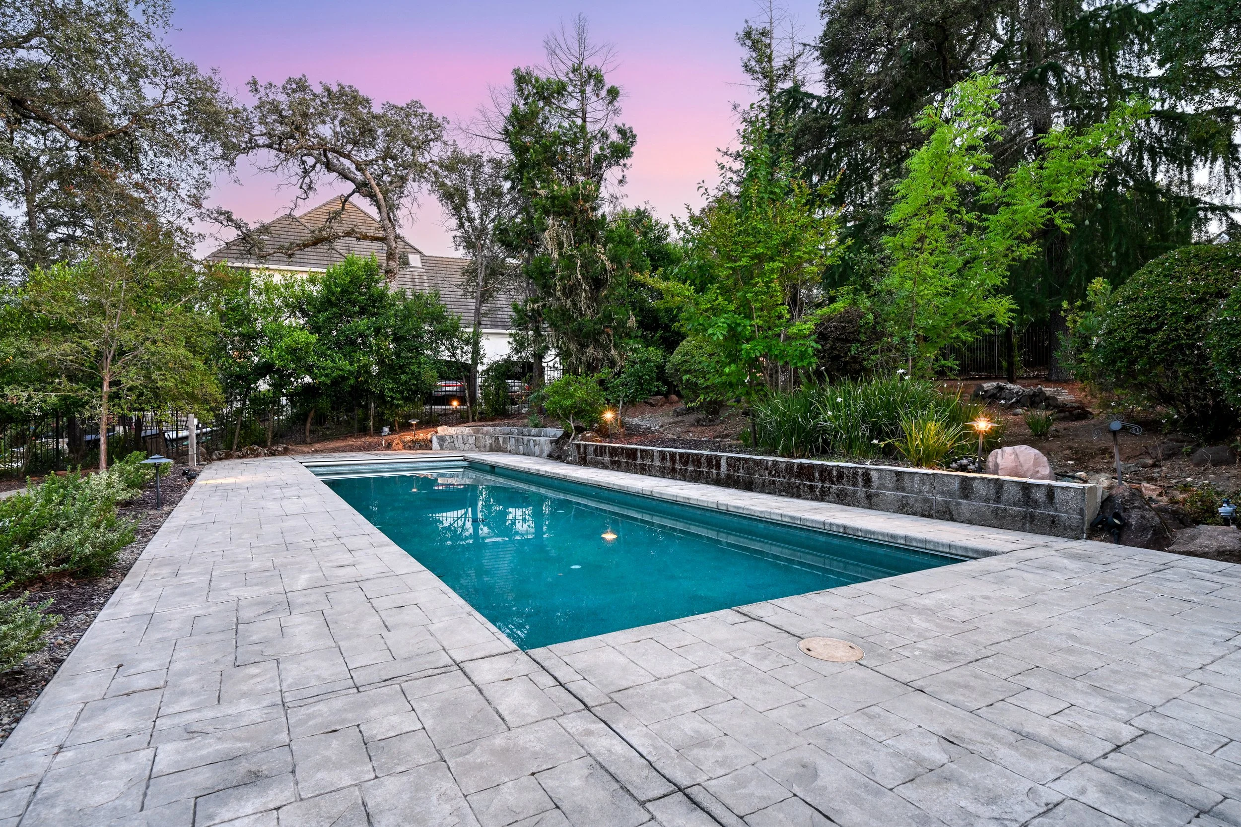 1194 Shetland Way - 20.jpg