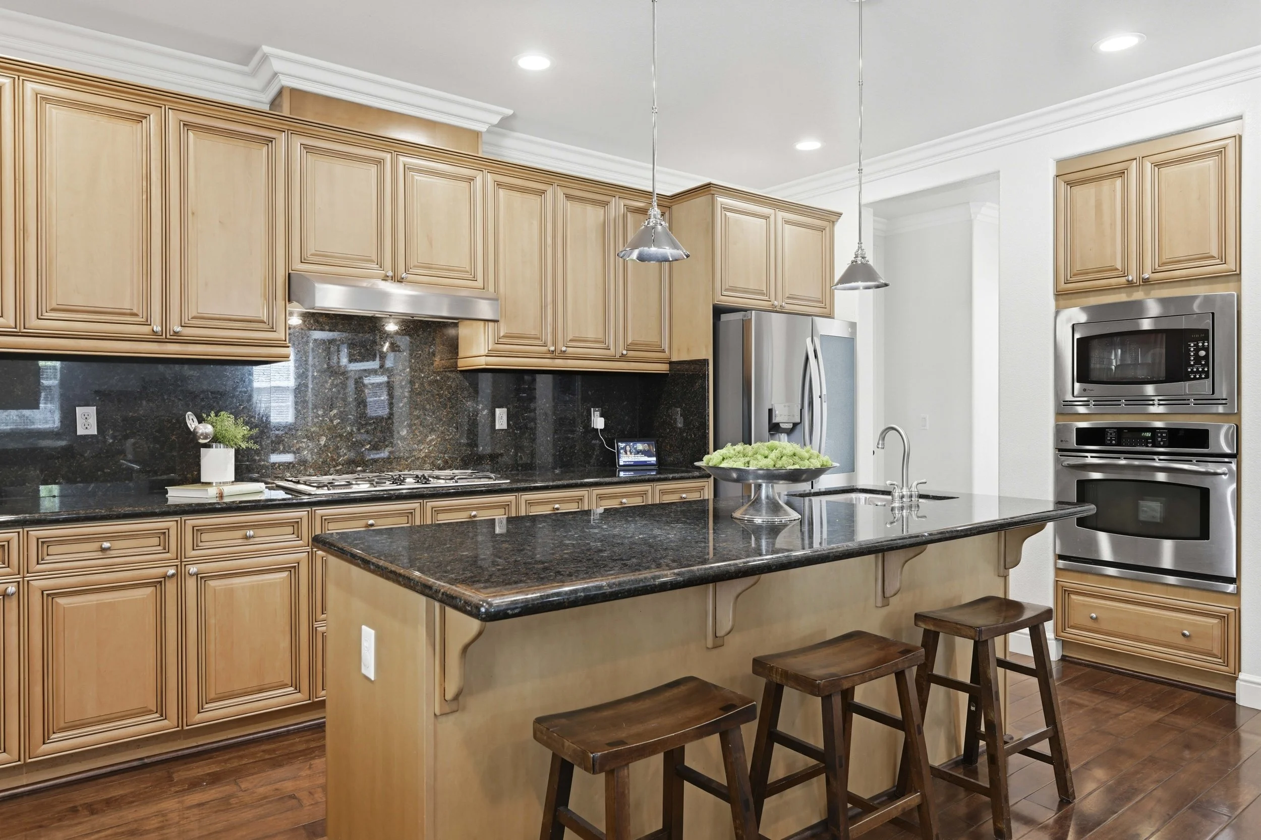 9525 Littoral St _40.jpg