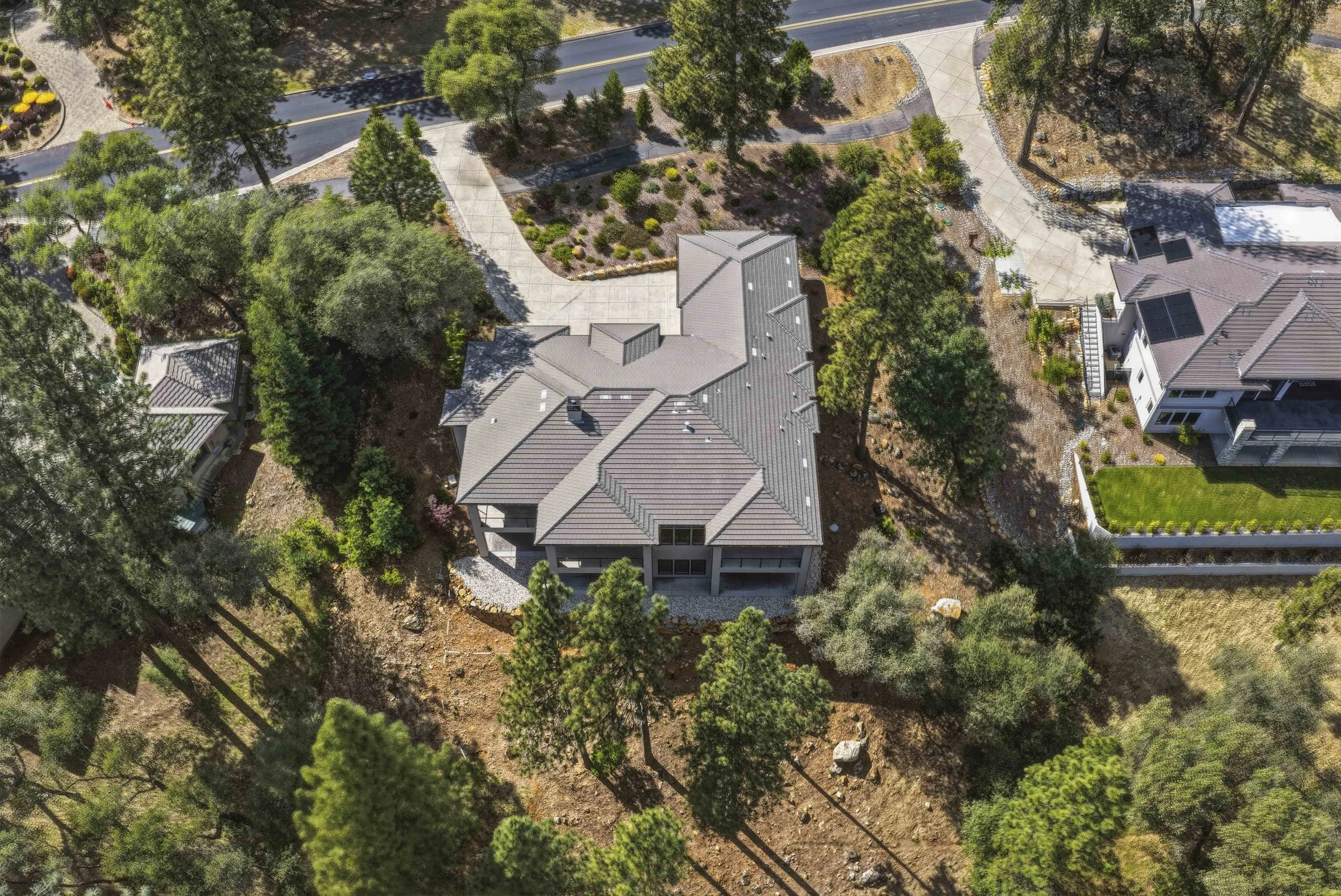 1455 Lodge View Dr 3.jpg