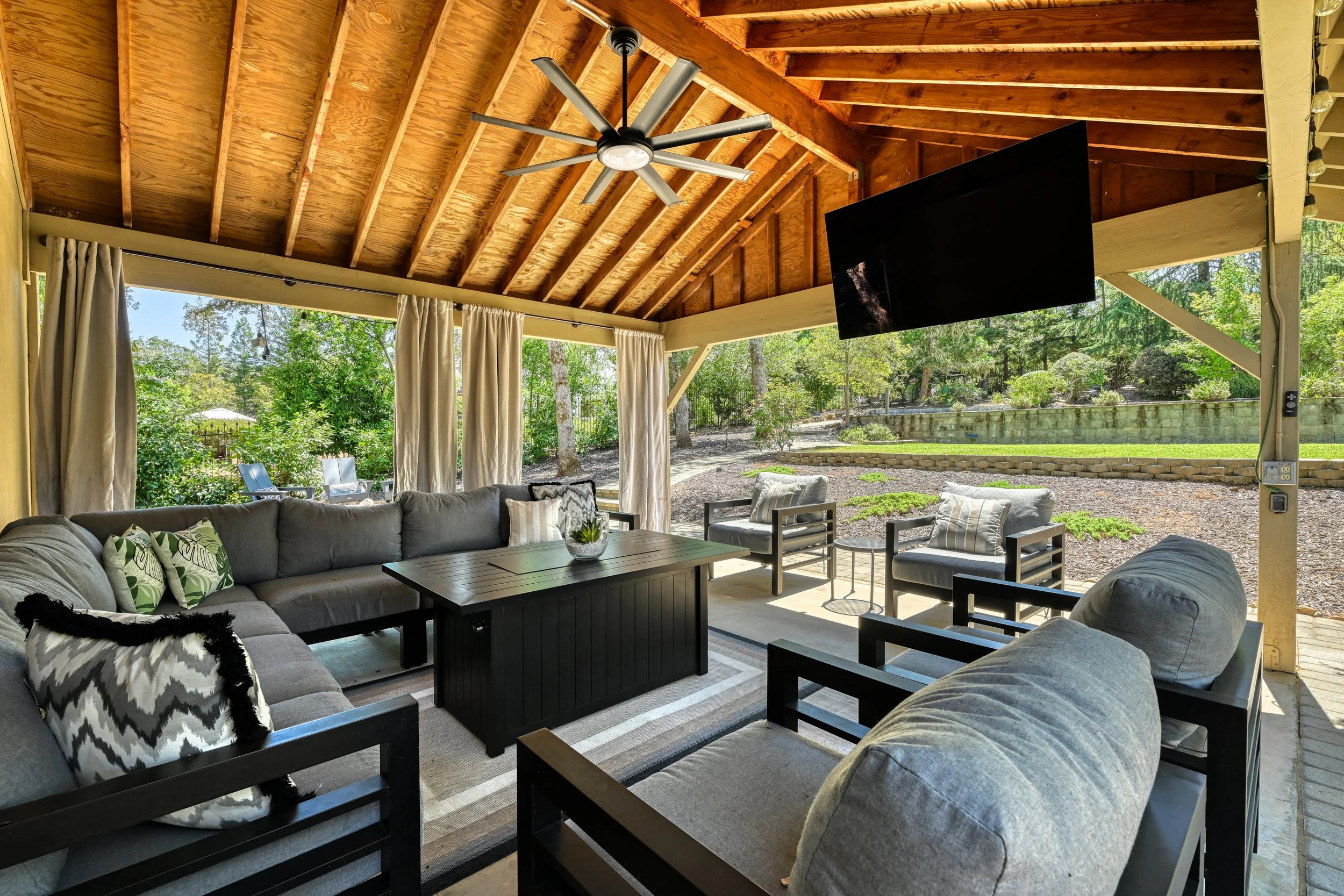 1194 Shetland Way - 114.jpg