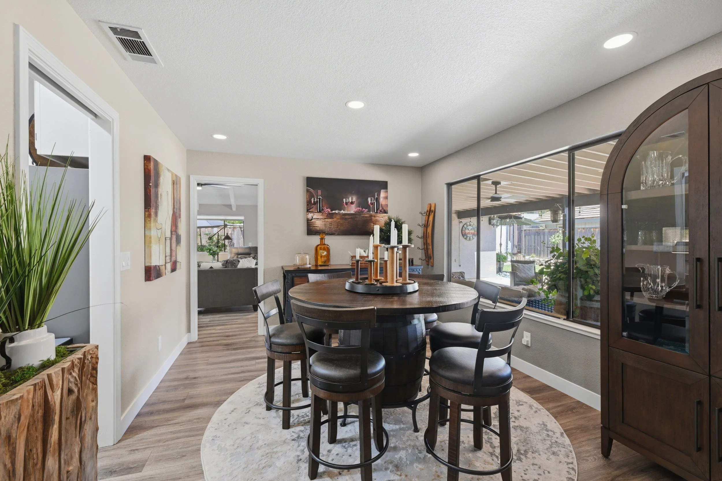 3737 Sweetwater Dr 45.jpg