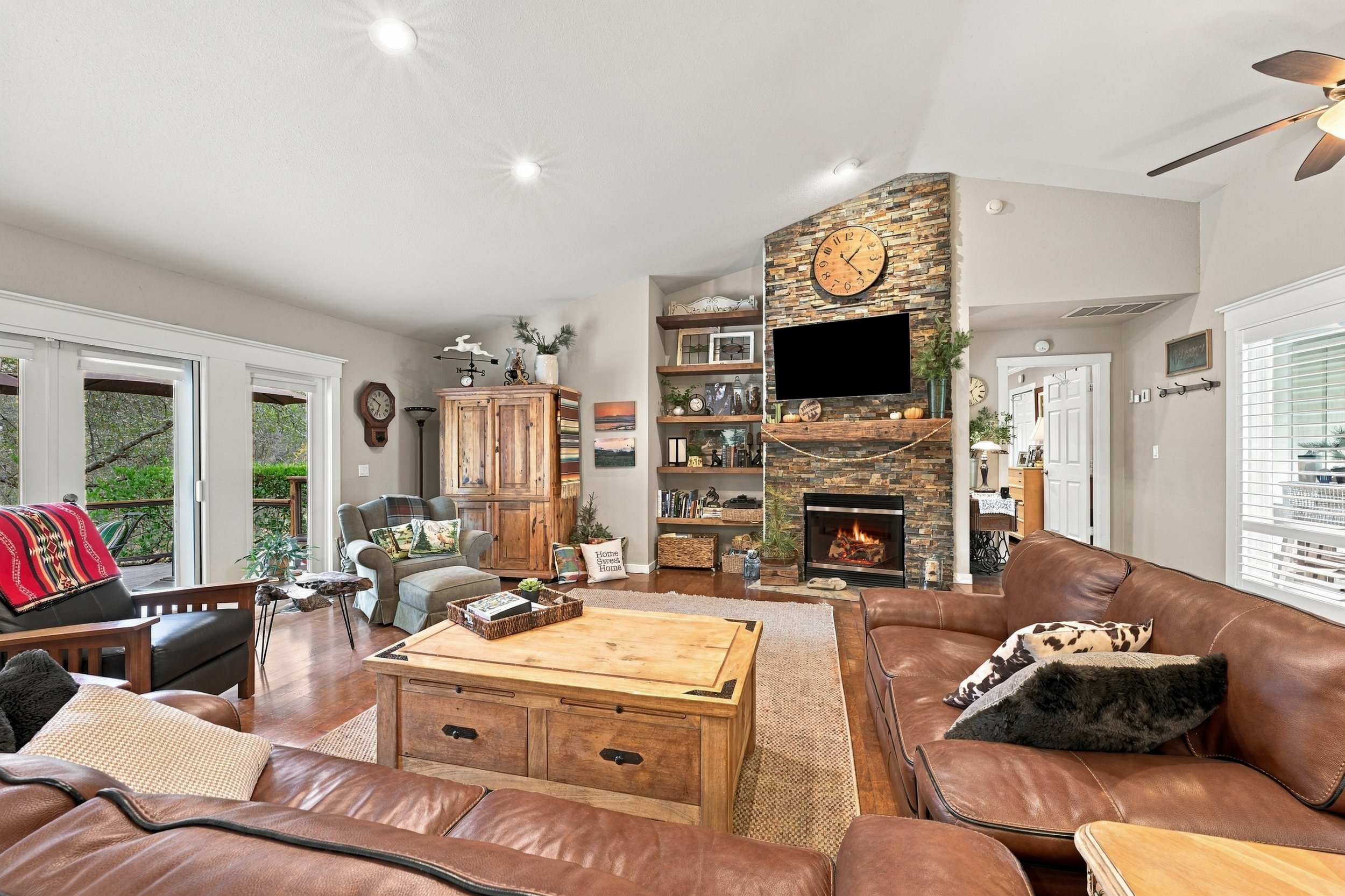 8235 Walden Woods Way 25.jpg