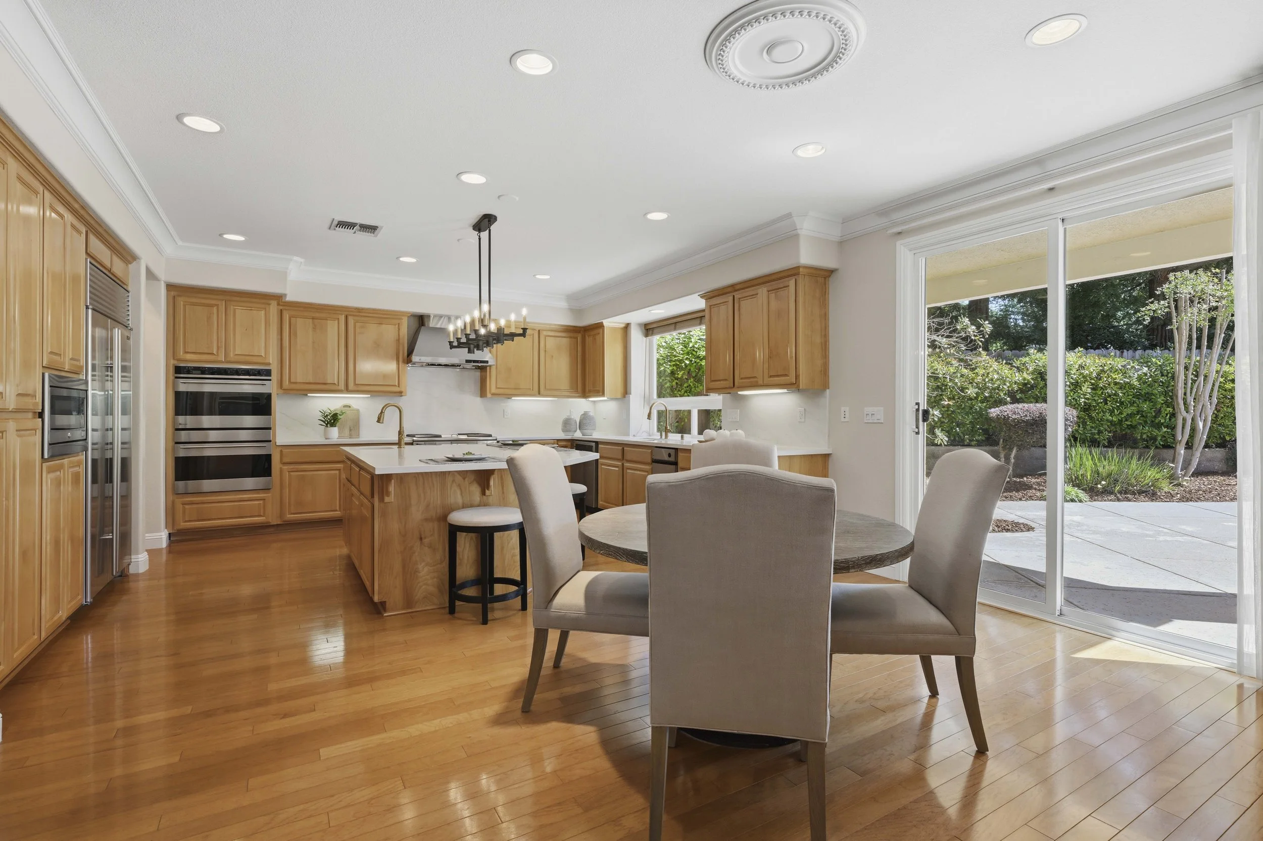 2228 Belvedere Cir _24.jpg