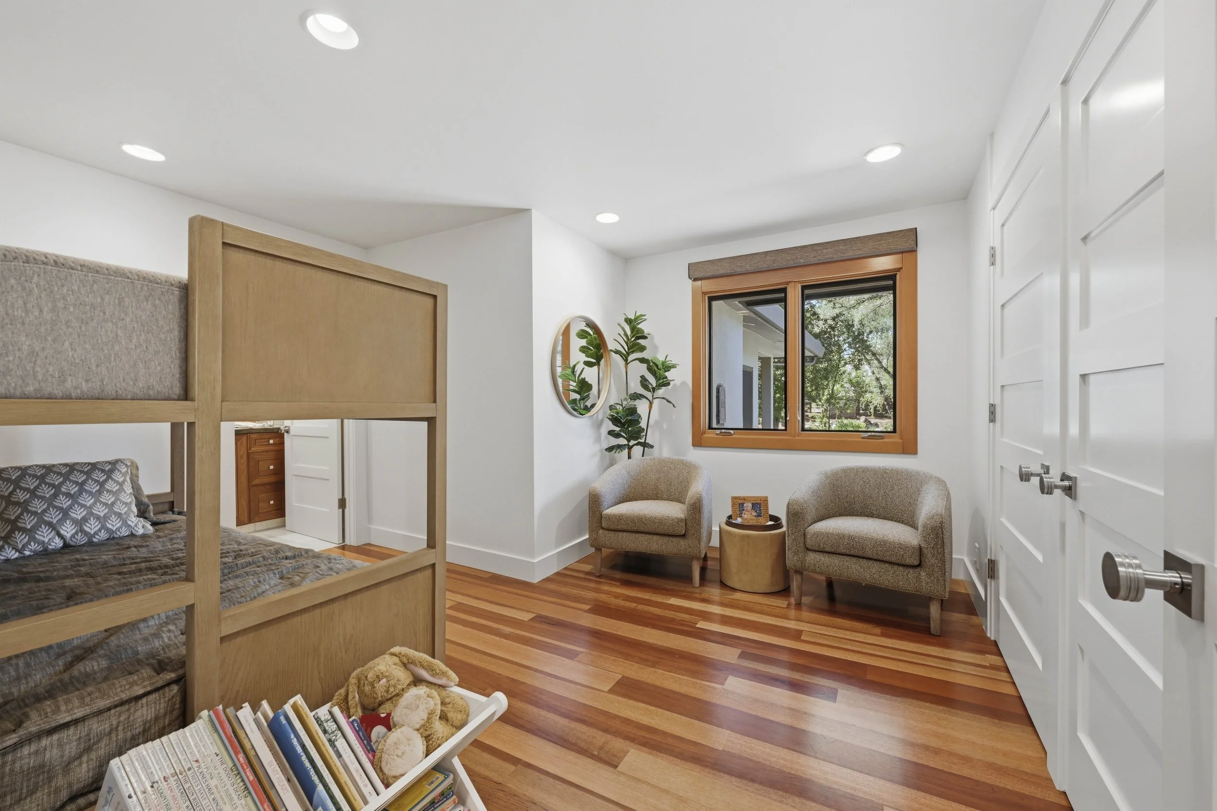 7905 Brook Ct 64.jpg