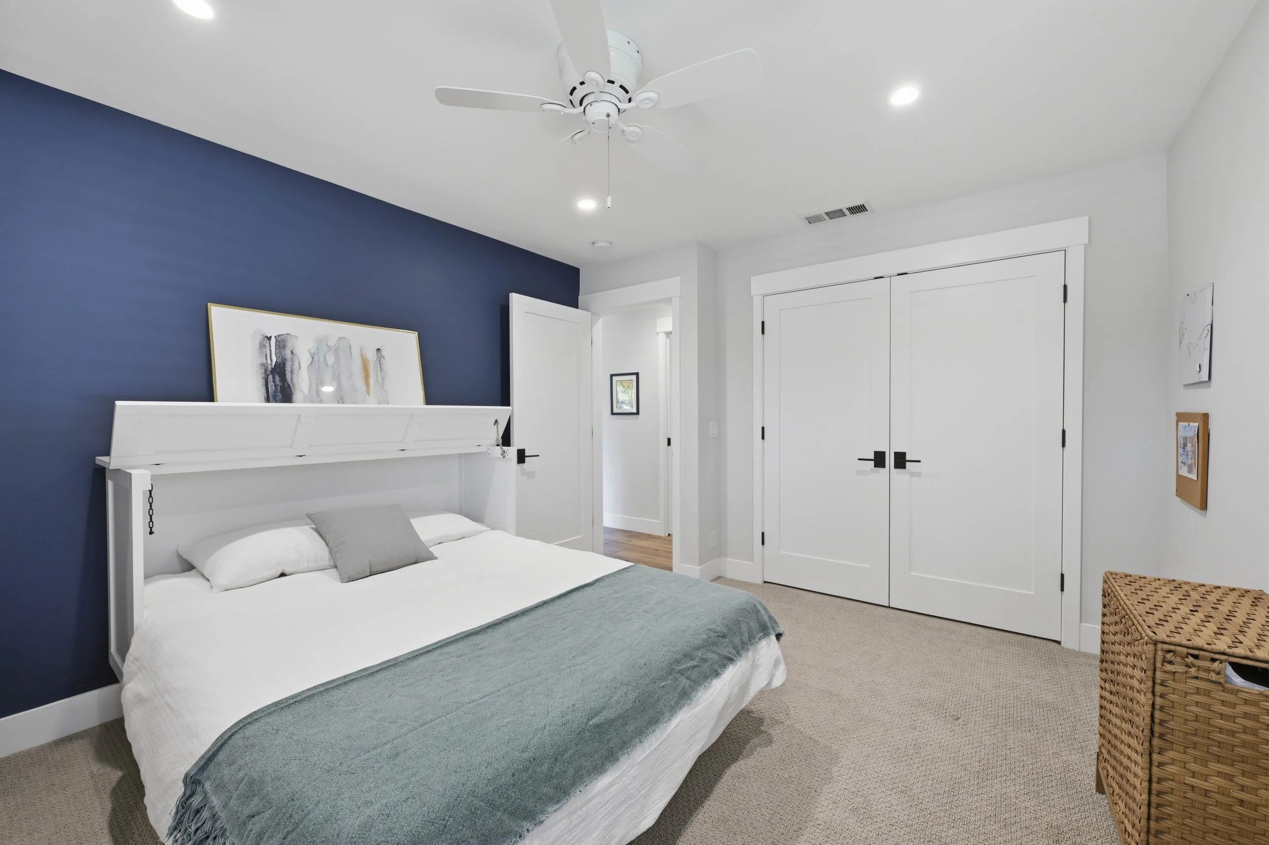 2929 Latham Dr _26.jpg