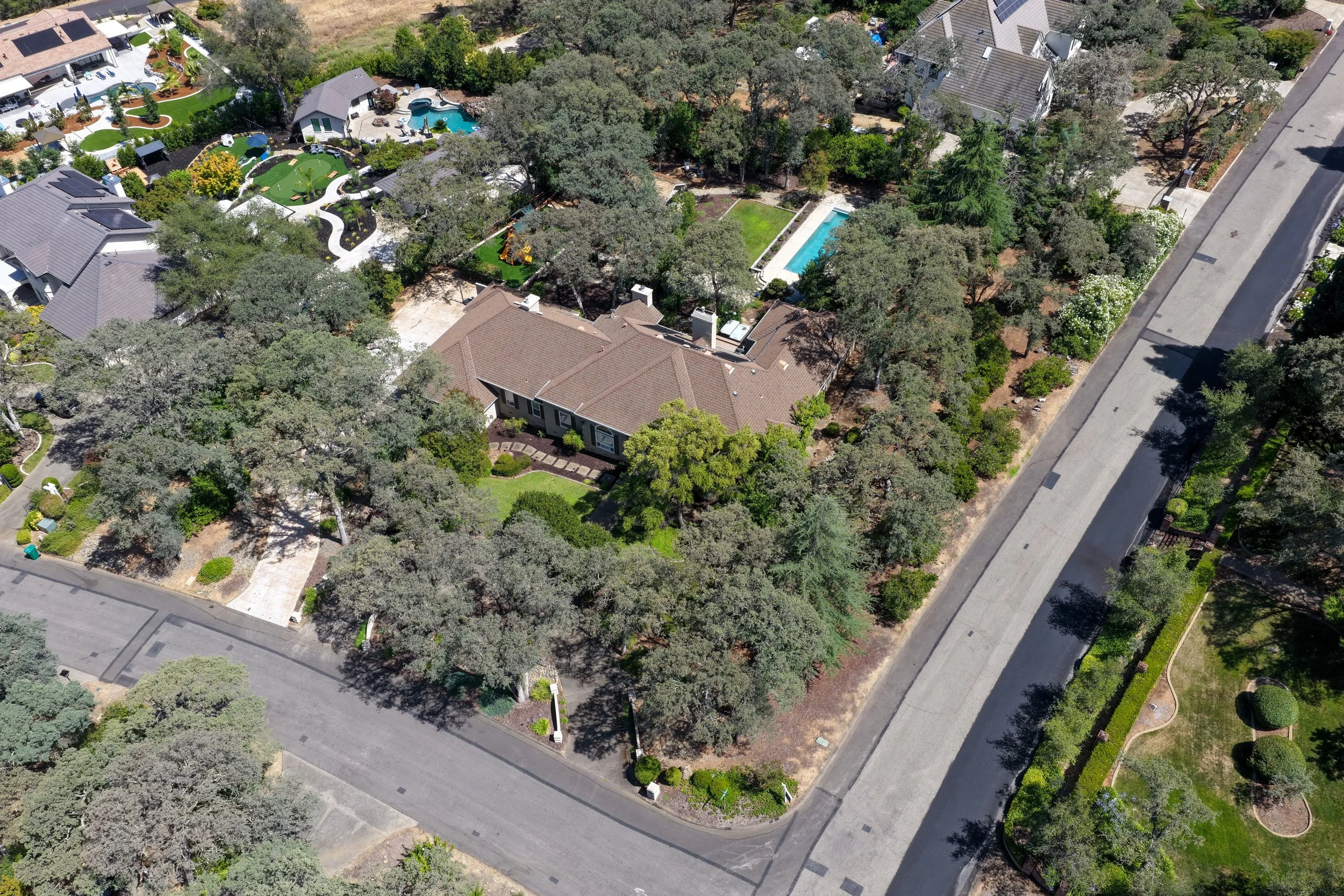 1194 Shetland Way - 35.jpg
