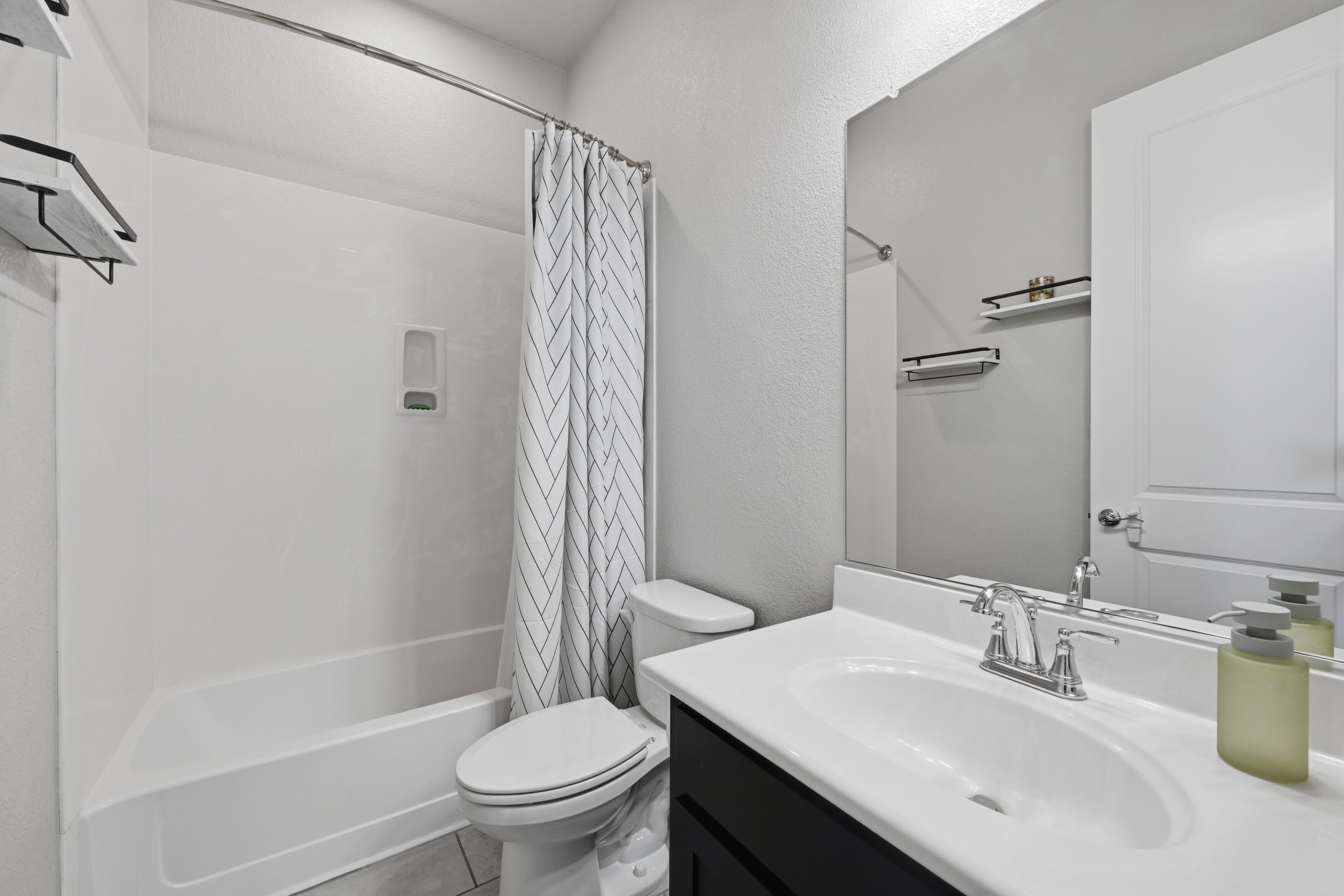 2012 Van Ruiten Dr _25.jpg