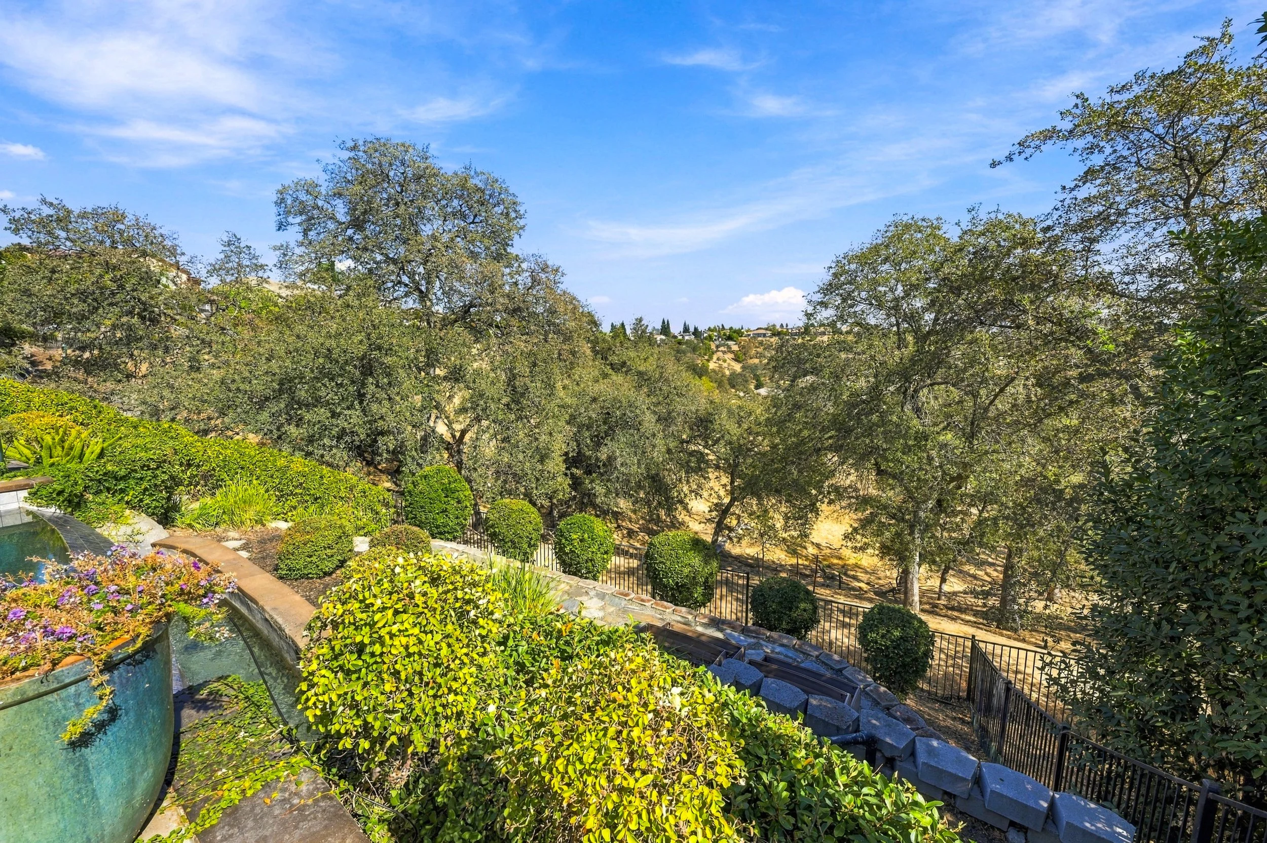3391 Black Oak Dr 112.jpg