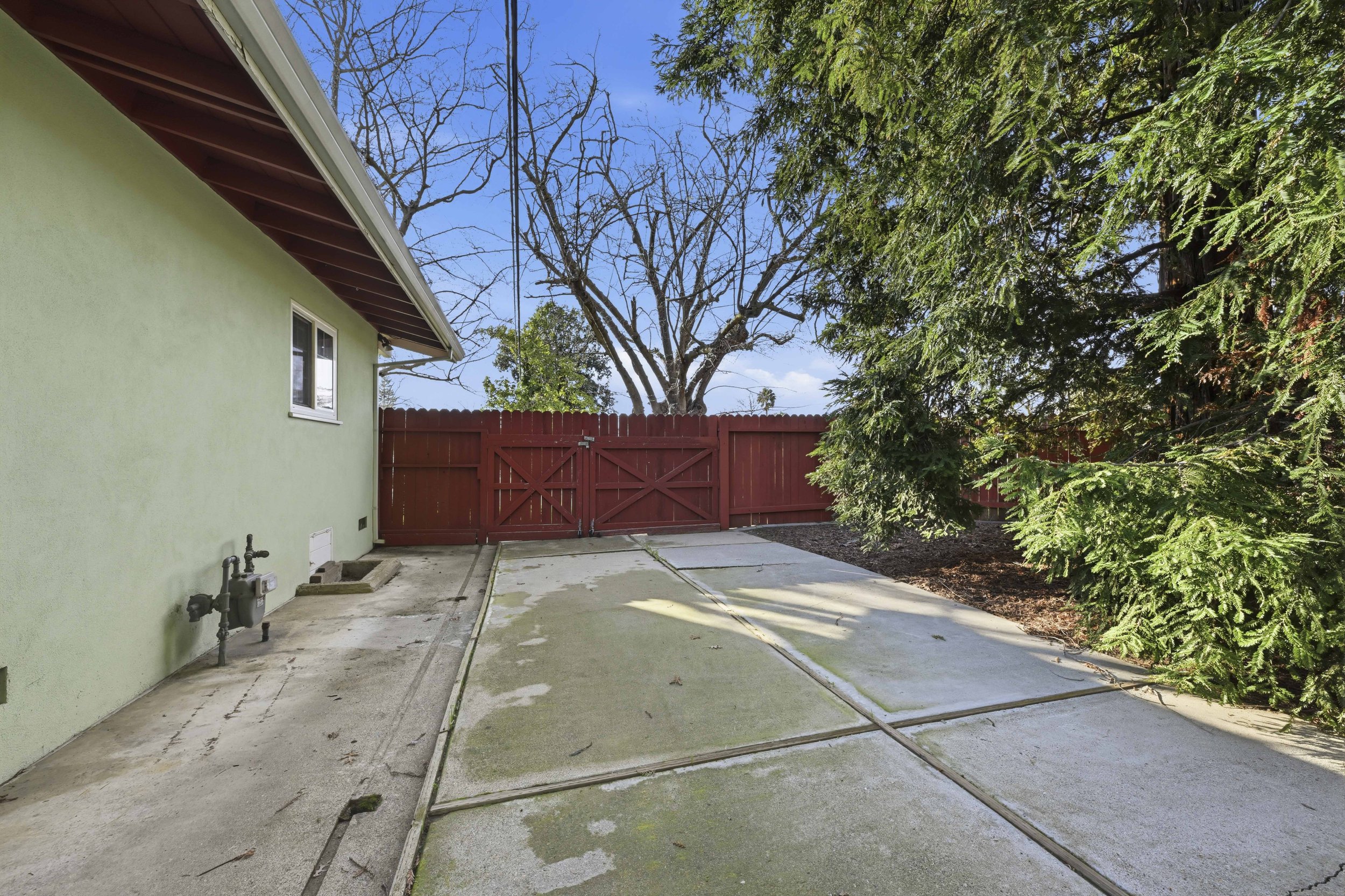 1820 Richmond St 47.jpg