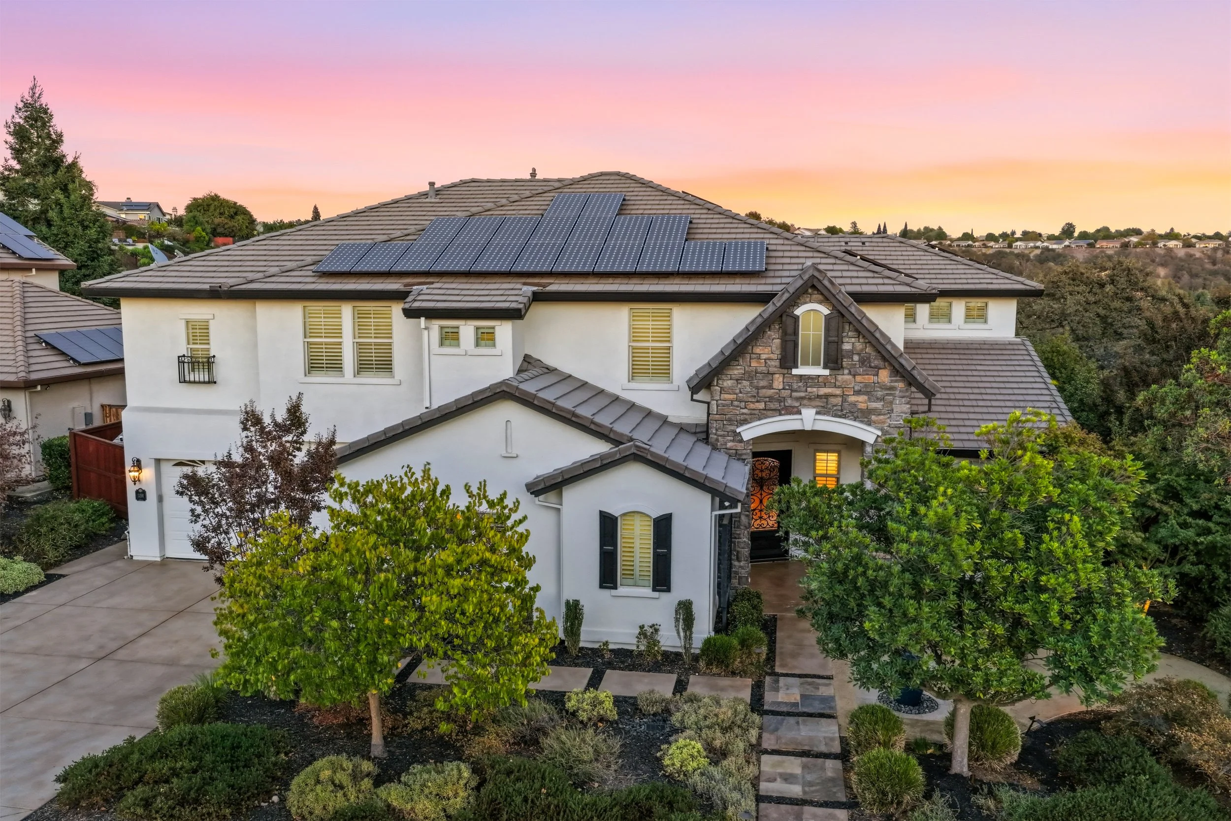 3391 Black Oak Dr 2.jpg