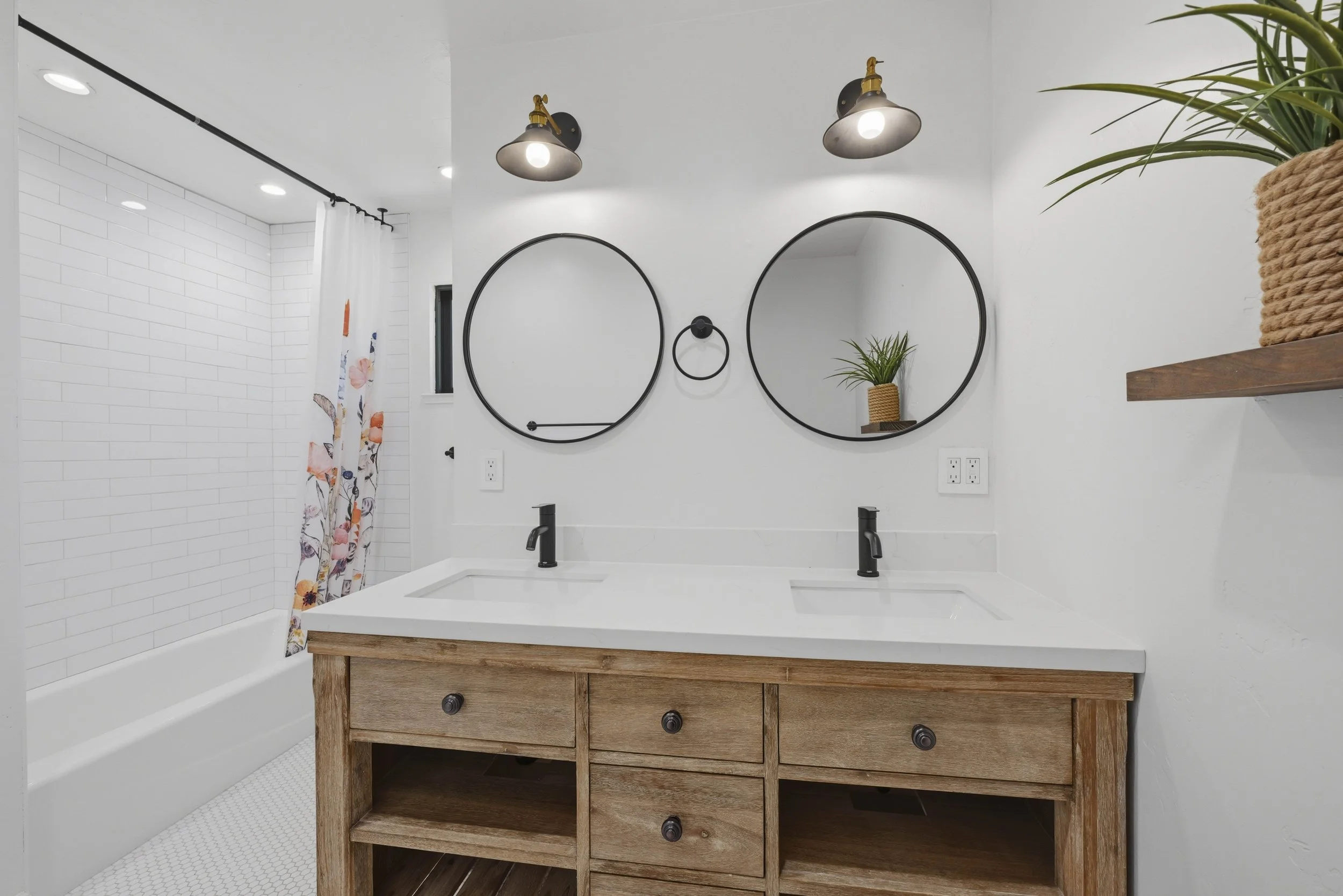 4440 Lawrence Dr _58.jpg