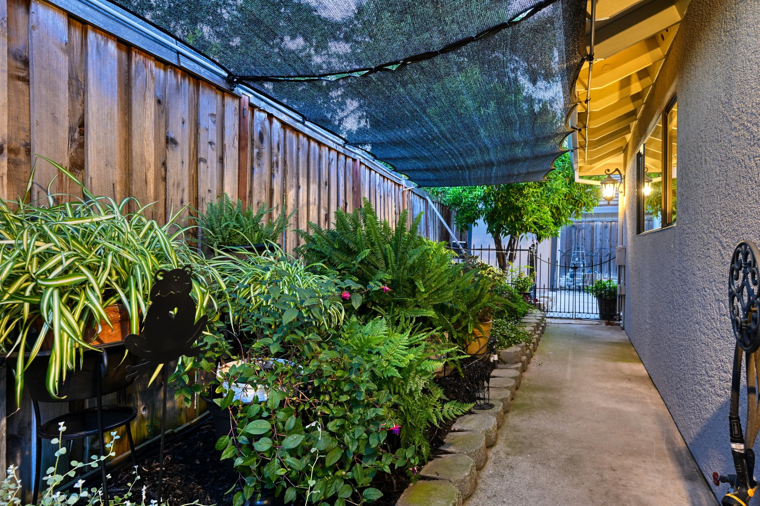 3737 Sweetwater Dr 25.jpg