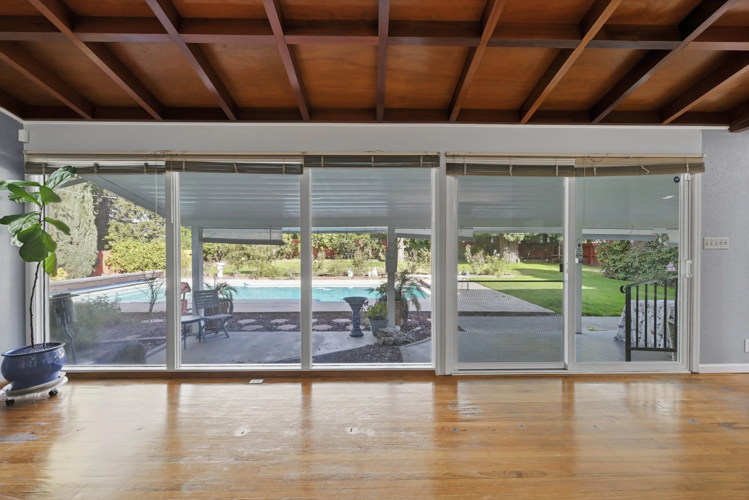 1820 Richmond St 25.jpg