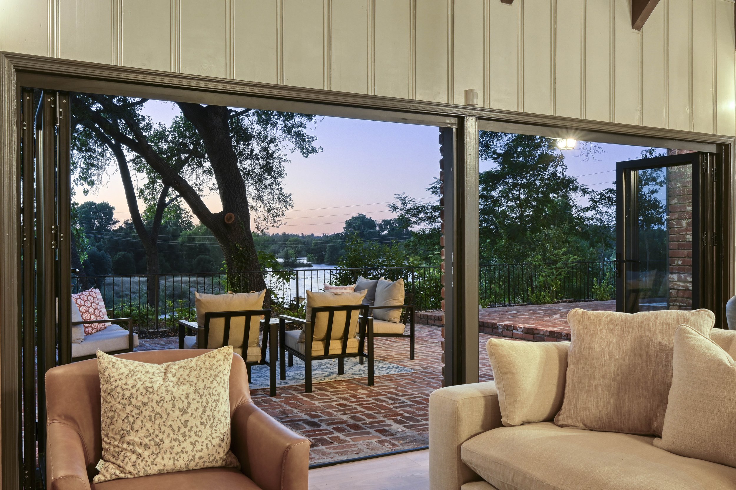 9815 Mira Del Rio Dr - Twilights - 14.jpg