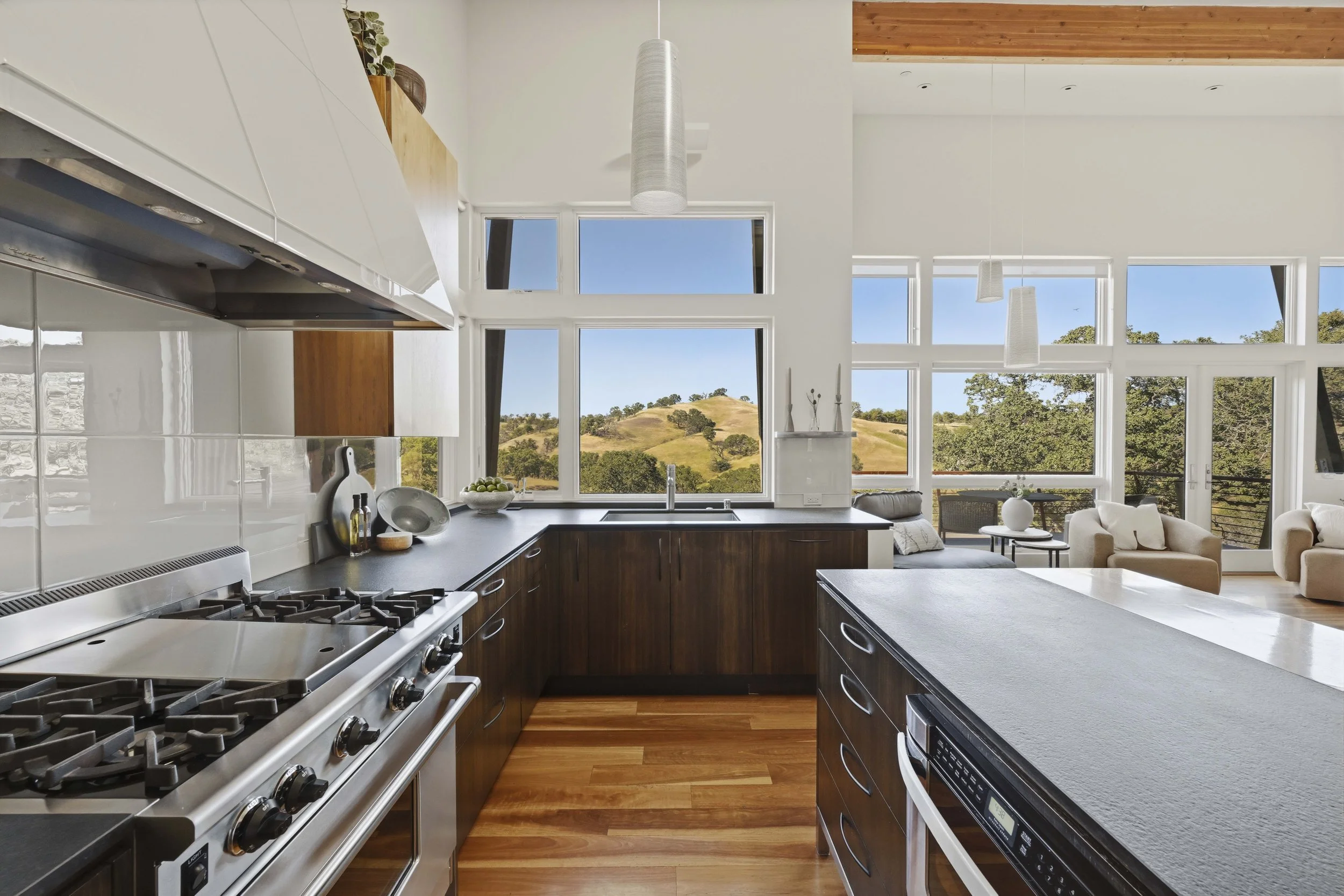 26000 Venado Dr - Main House  - 20.jpg