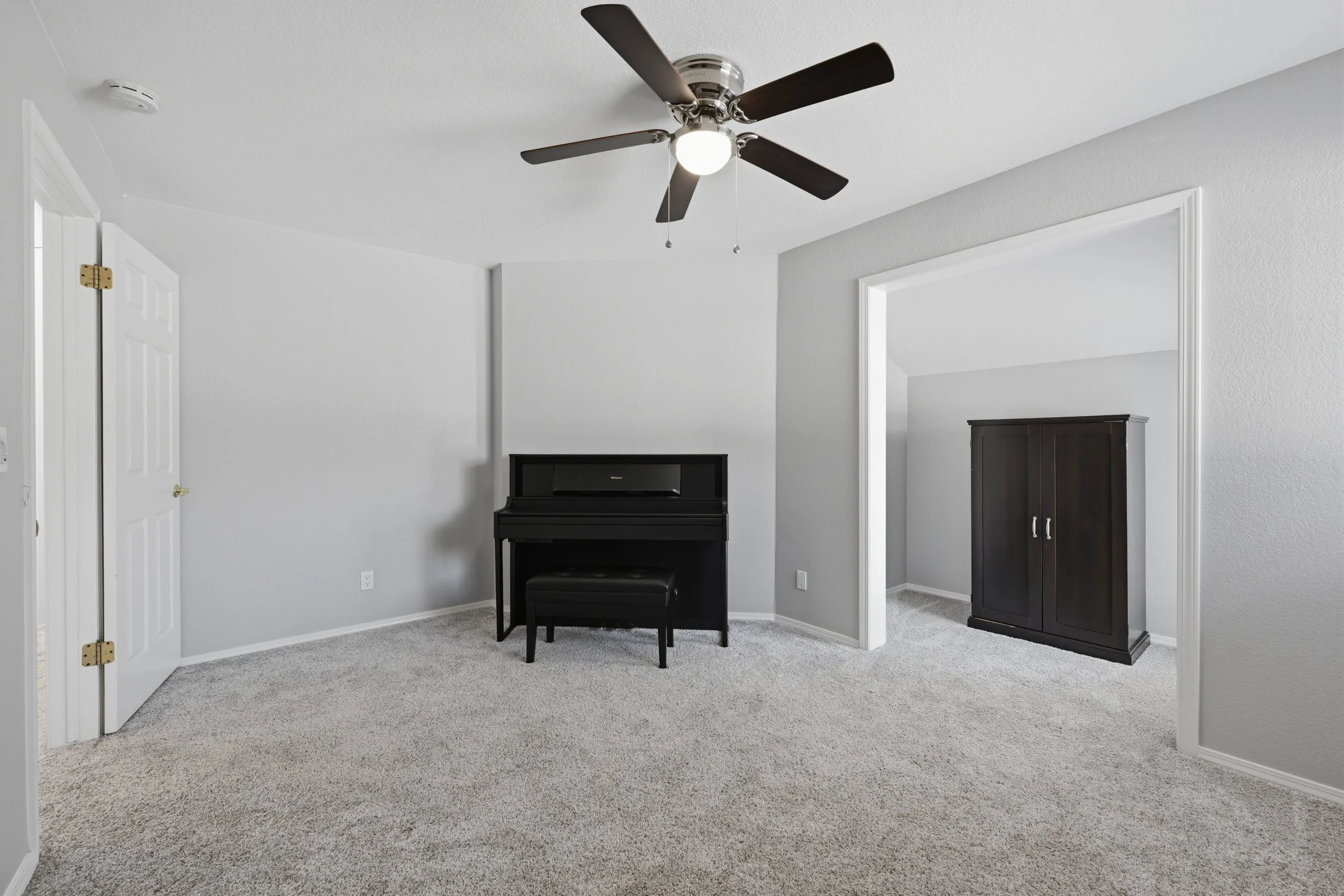 1610 Foxridge Cir 74.jpg