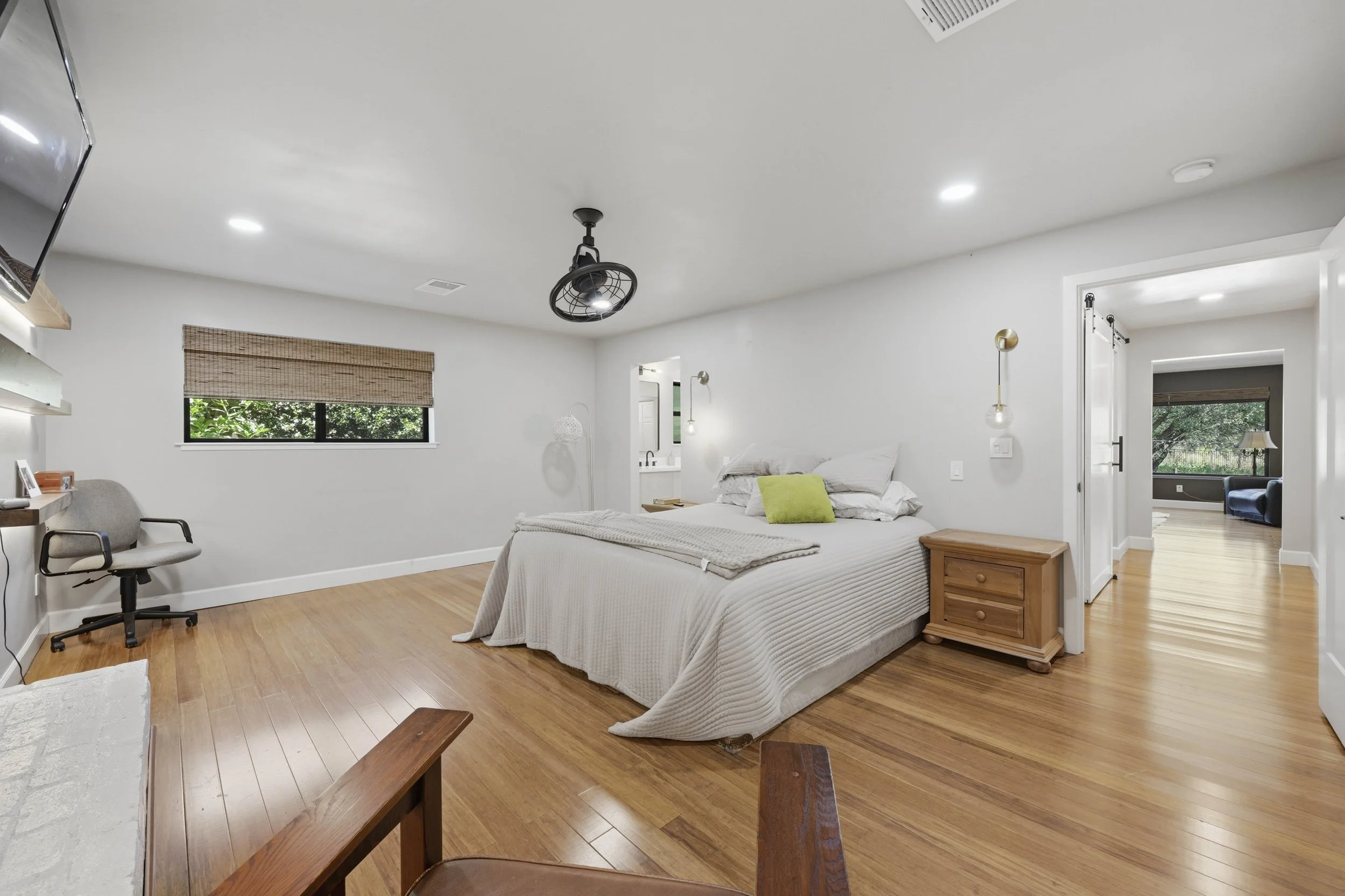 4440 Lawrence Dr _46.jpg