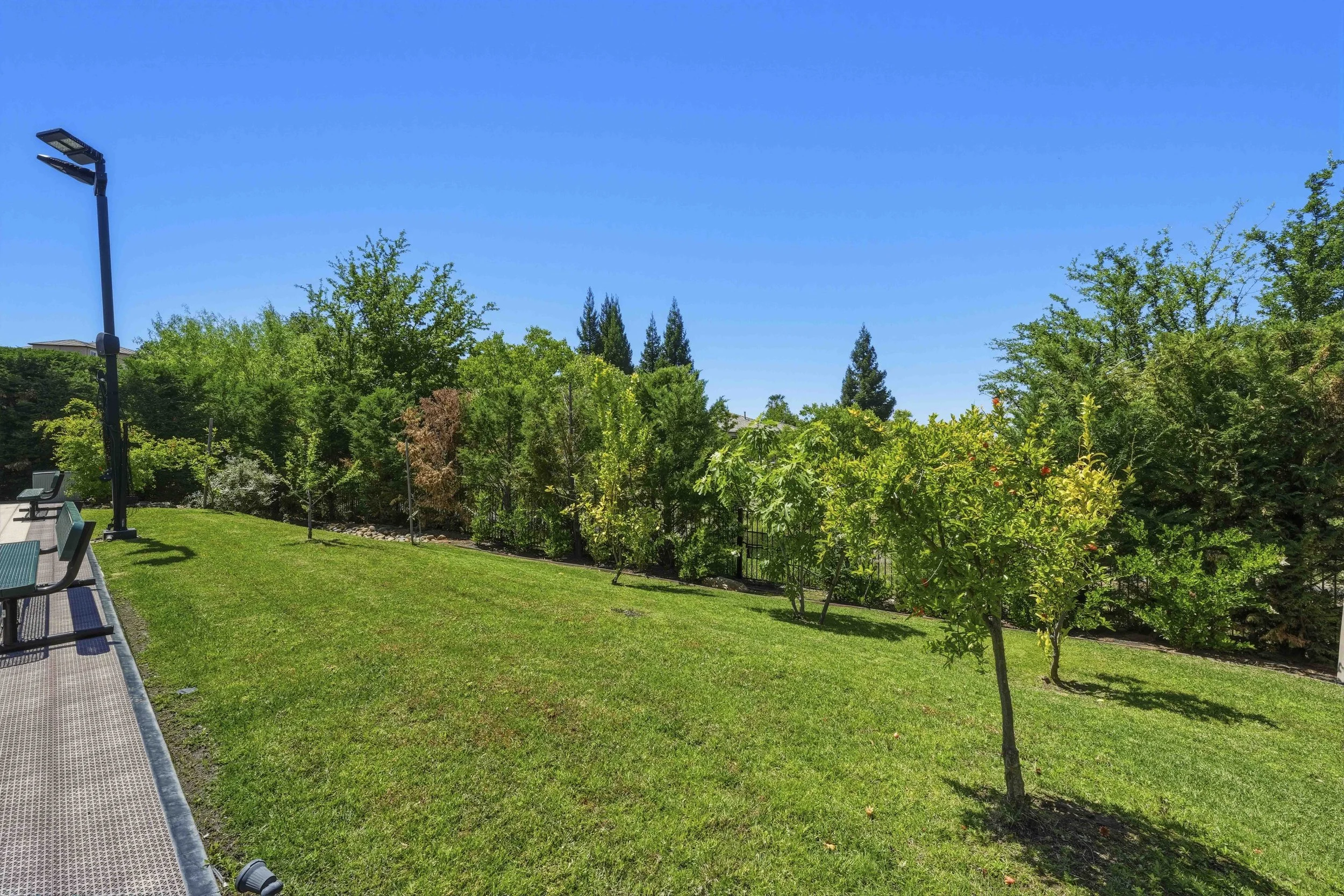 535 Serpa Way _98.jpg