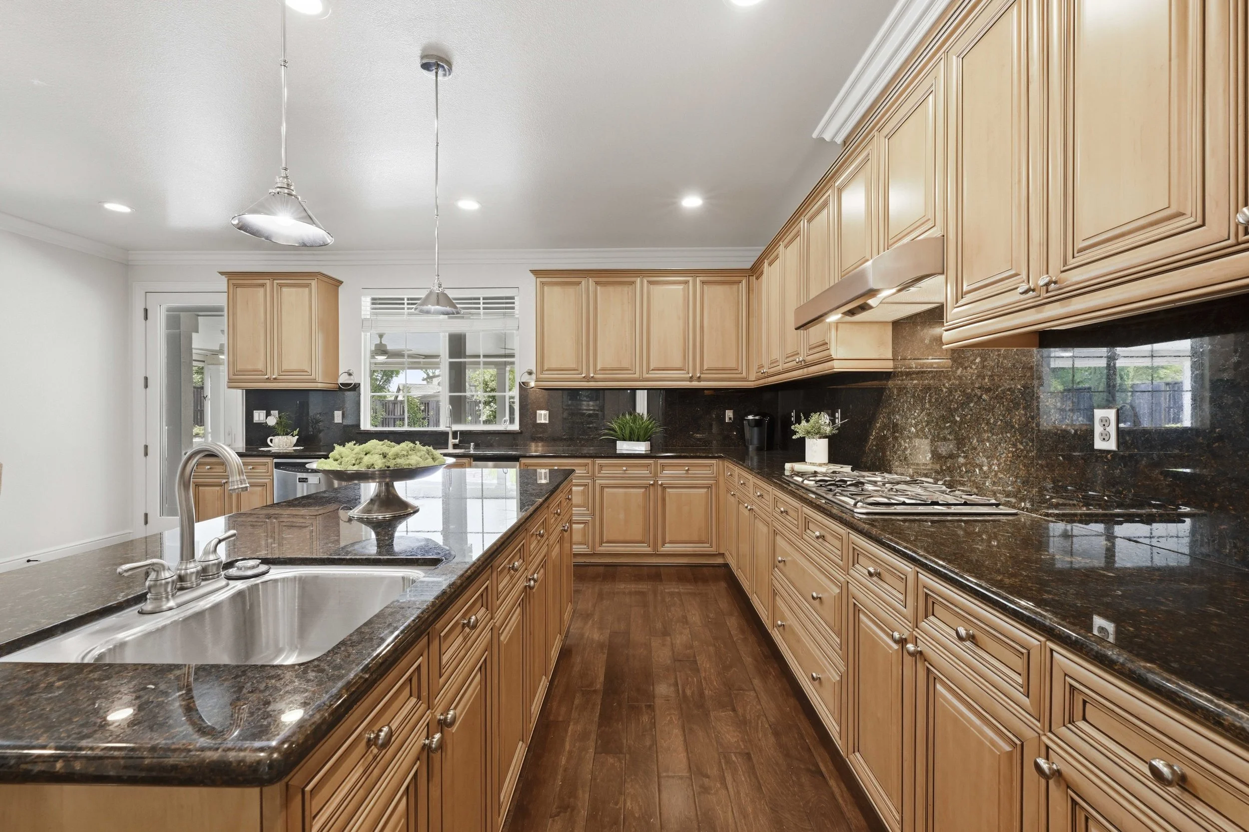 9525 Littoral St _42.jpg