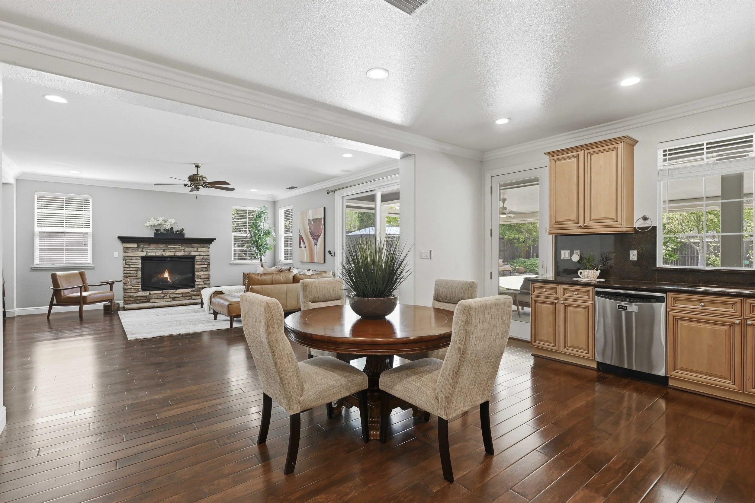 9525 Littoral St _37.jpg