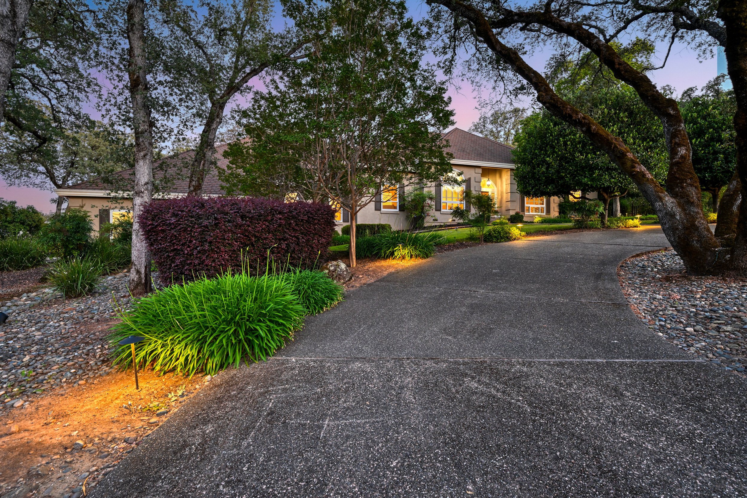 1194 Shetland Way - 14.jpg