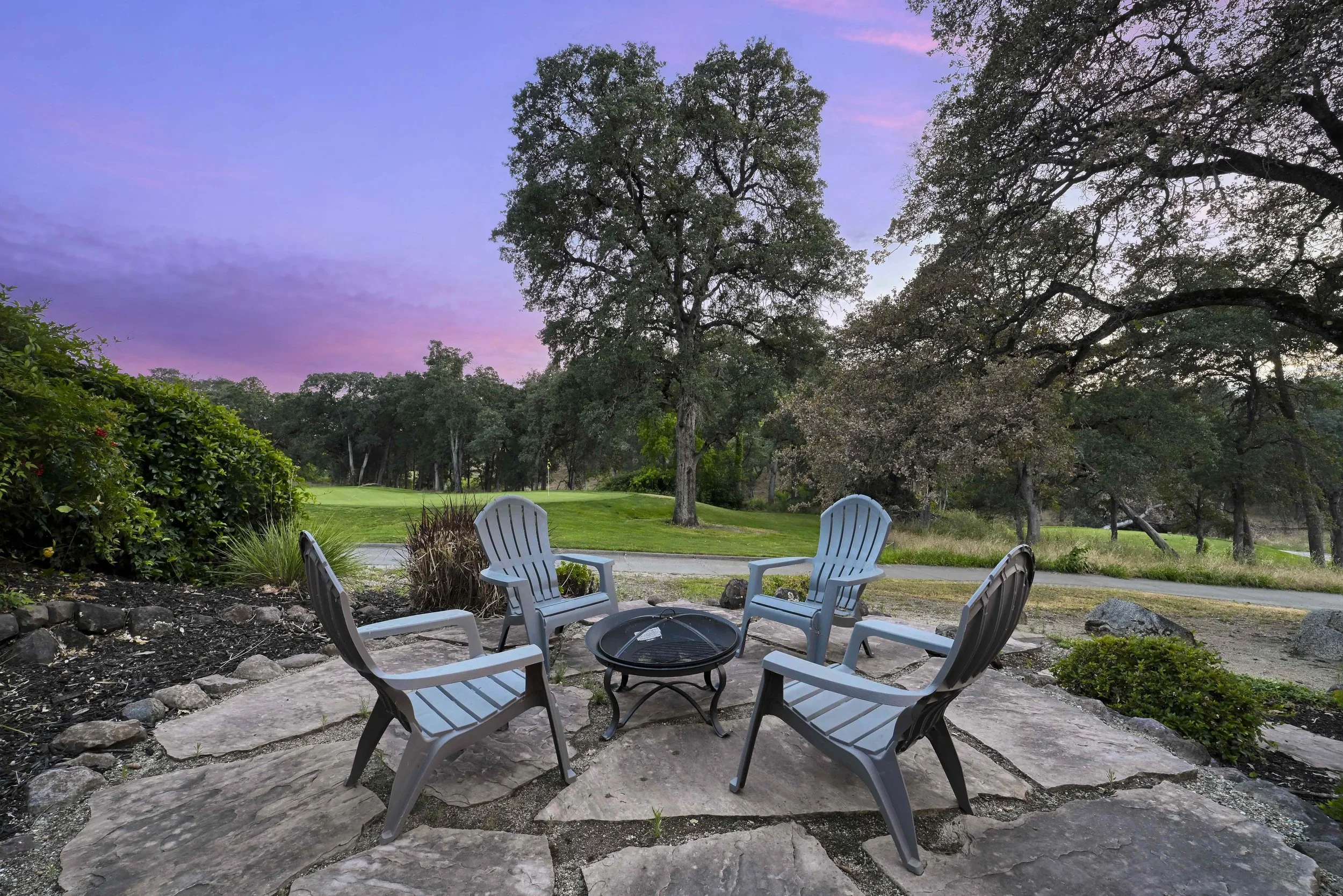 3702 Lindbrook Dr 102.jpg