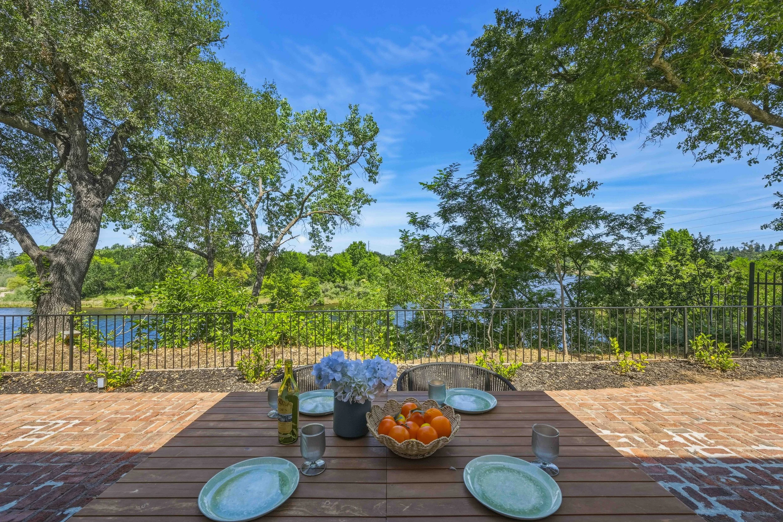 9815 Mira Del Rio Dr 36.jpg
