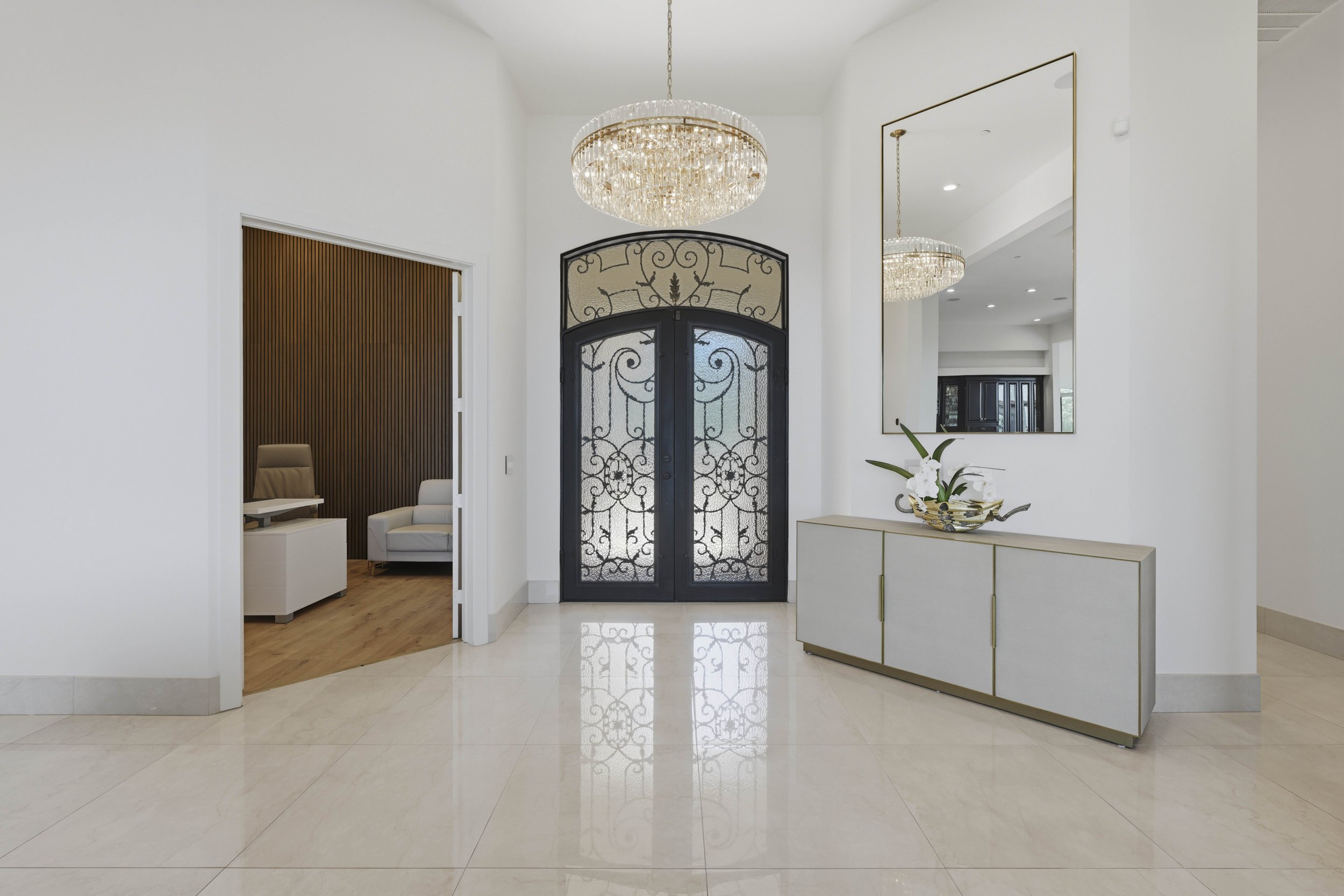 535 Serpa Way _25.jpg
