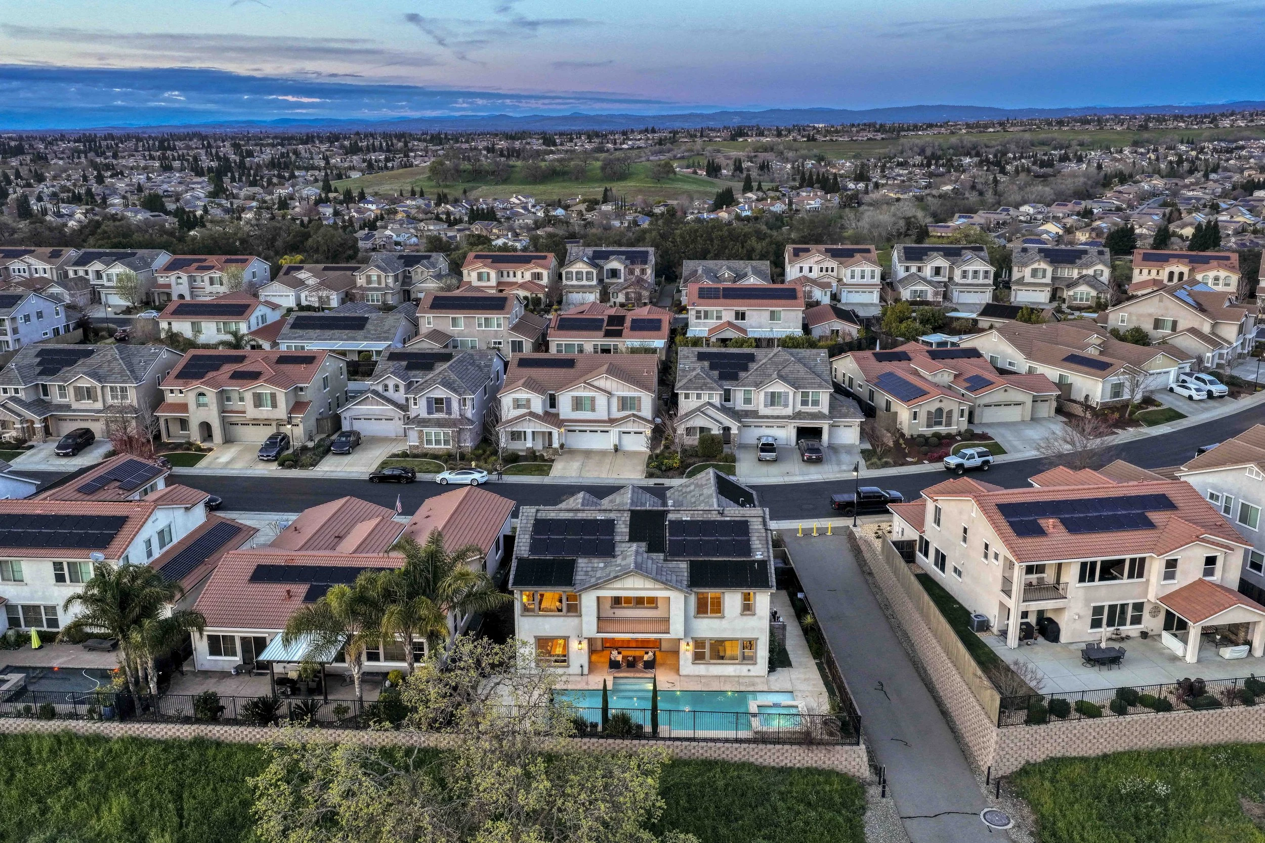 2714 Hidden Trail Loop 6.jpg