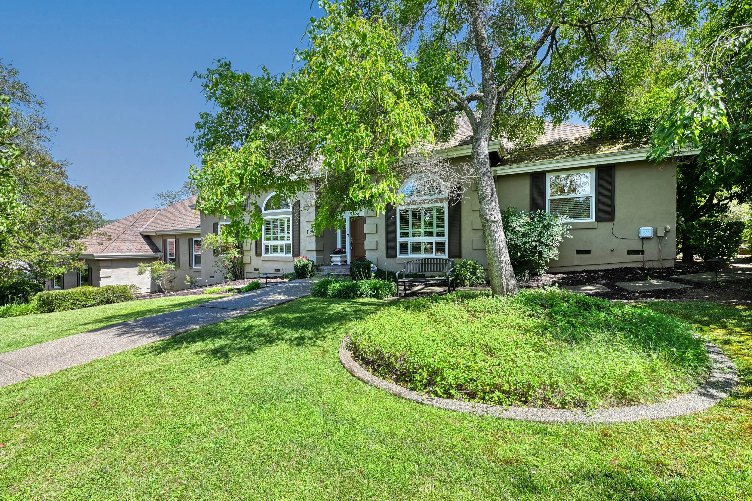 1194 Shetland Way - 54.jpg
