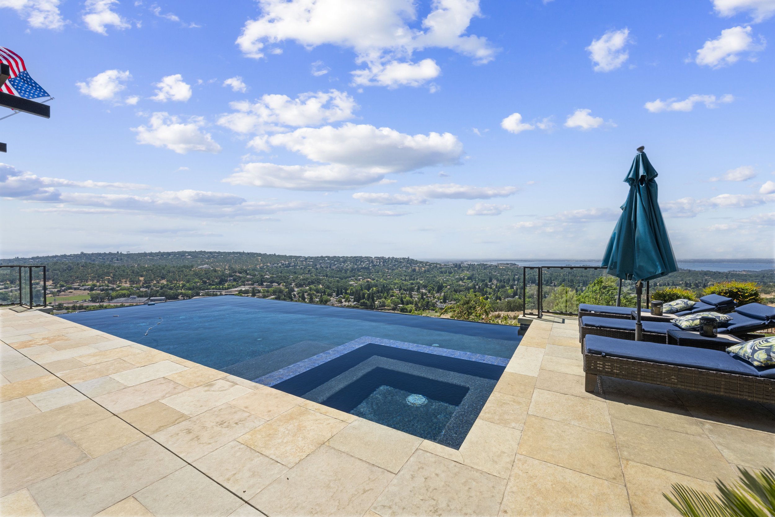 4374 Berkwood Ct 12.jpg