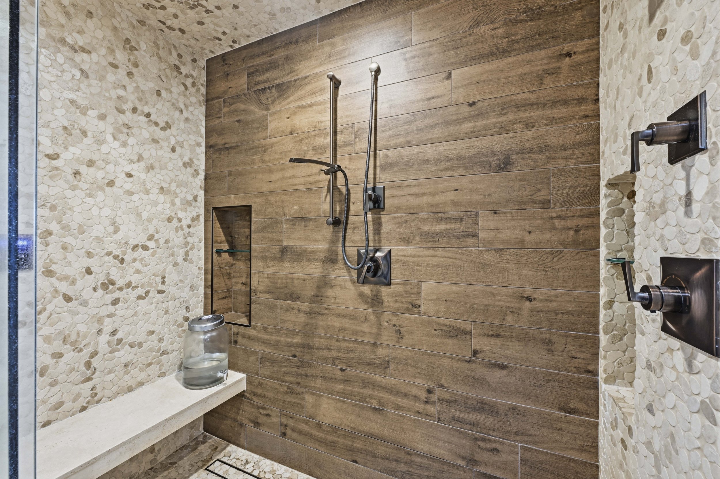 Interior - 4373 Berkwood Ct 41.jpg