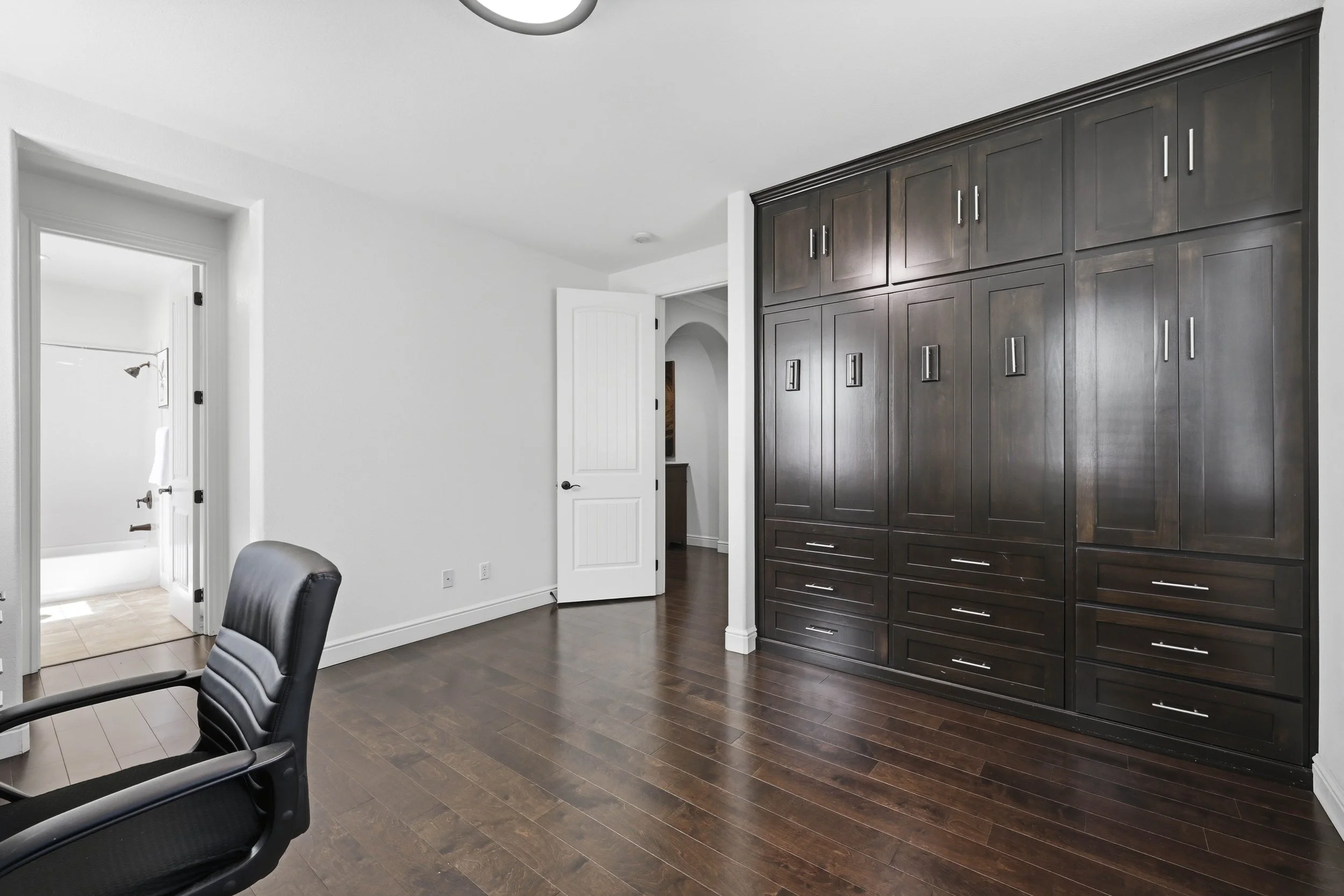 9525 Littoral St _19.jpg