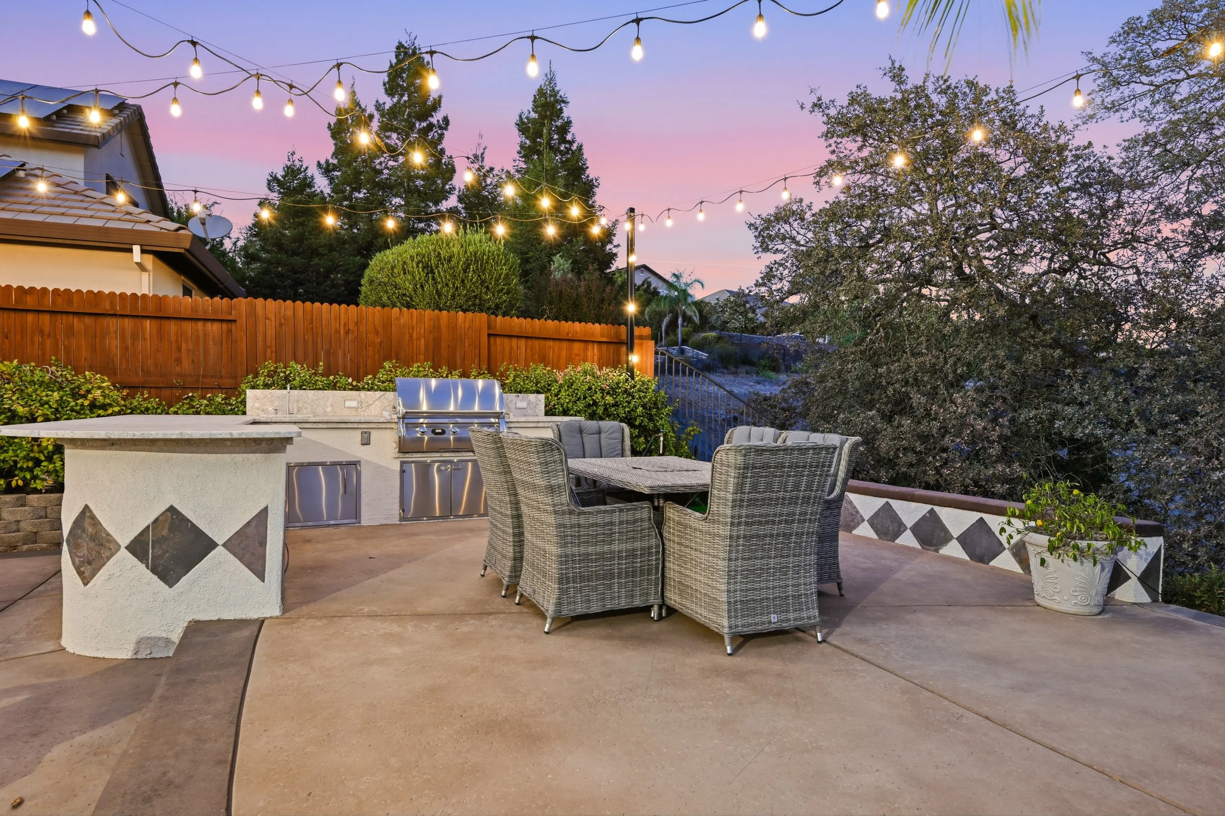 3391 Black Oak Dr 14.jpg