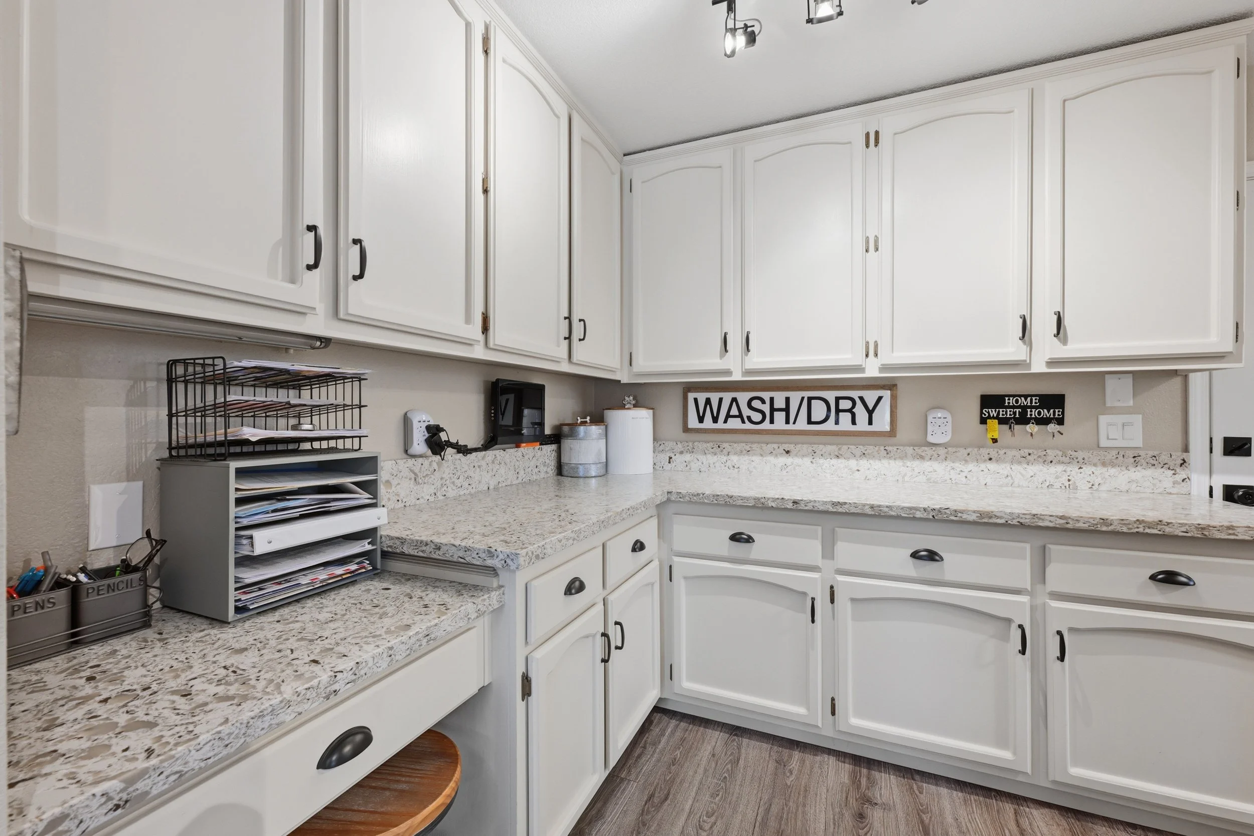 3737 Sweetwater Dr 53.jpg