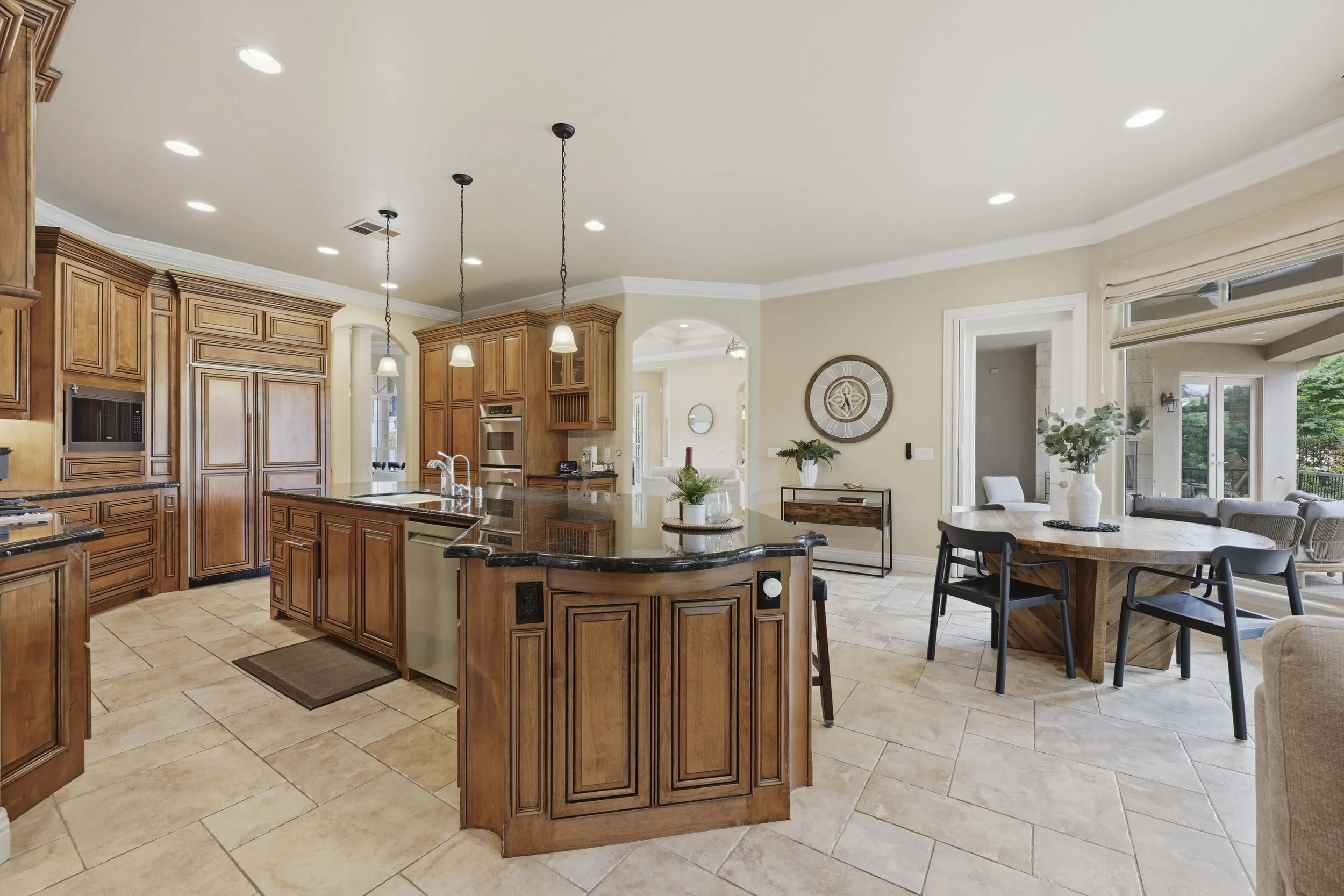 3702 Lindbrook Dr 32.jpg