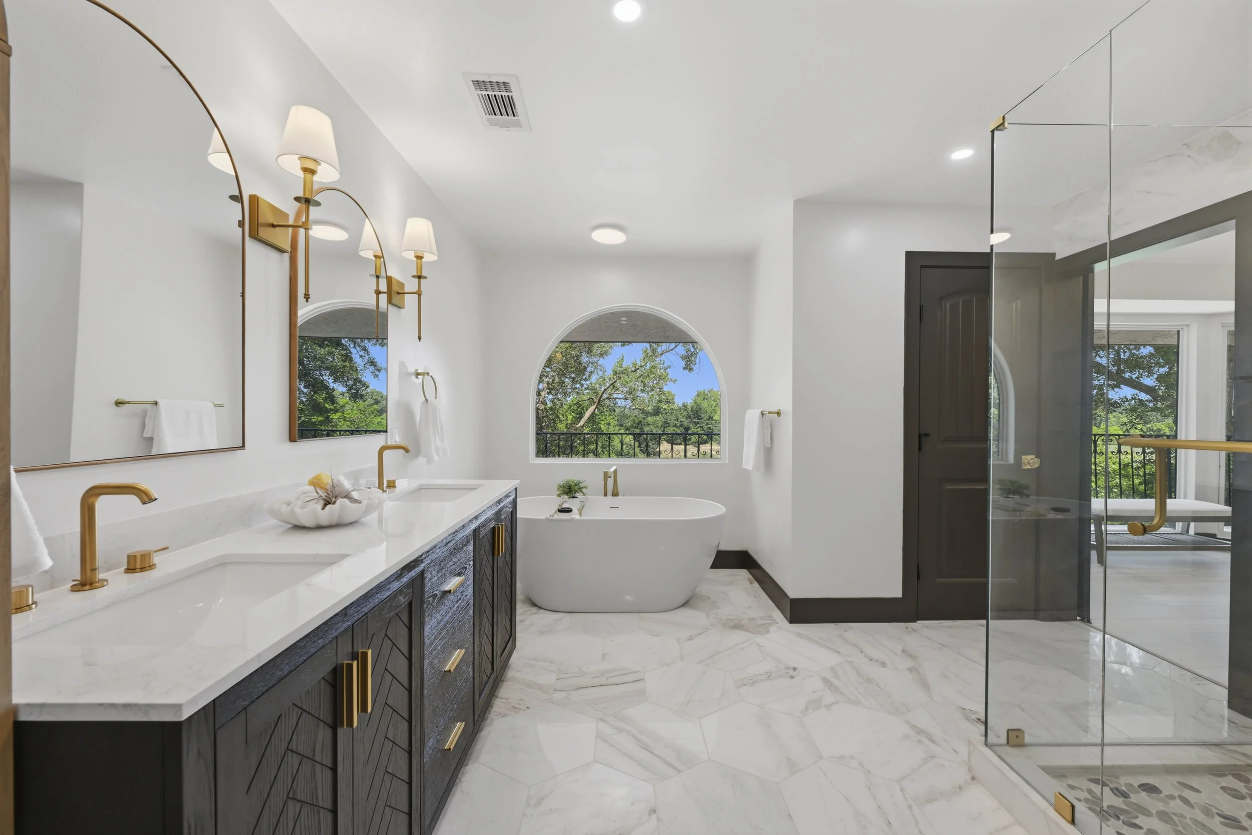 9815 Mira Del Rio Dr 102.jpg