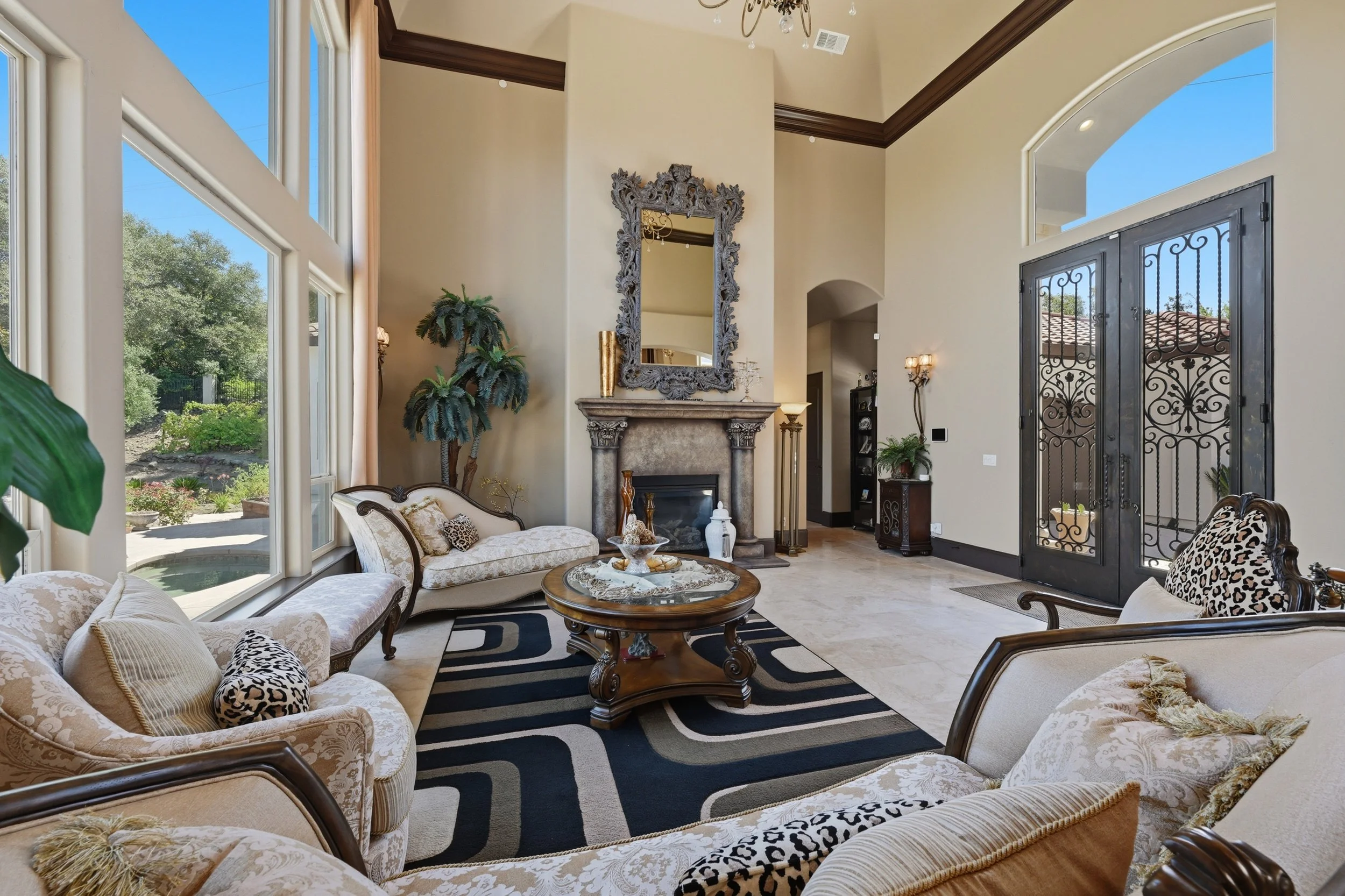 5645 Los Posas Way 39.jpg
