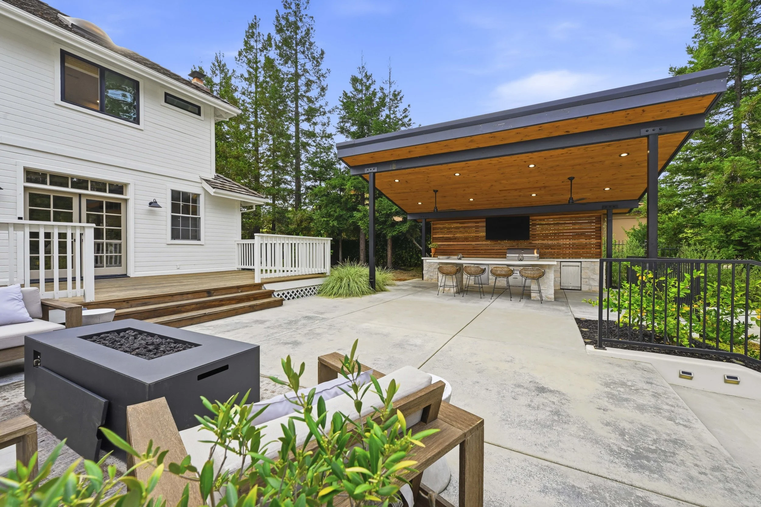 9660 Los Lagos Cir North - 114.jpg