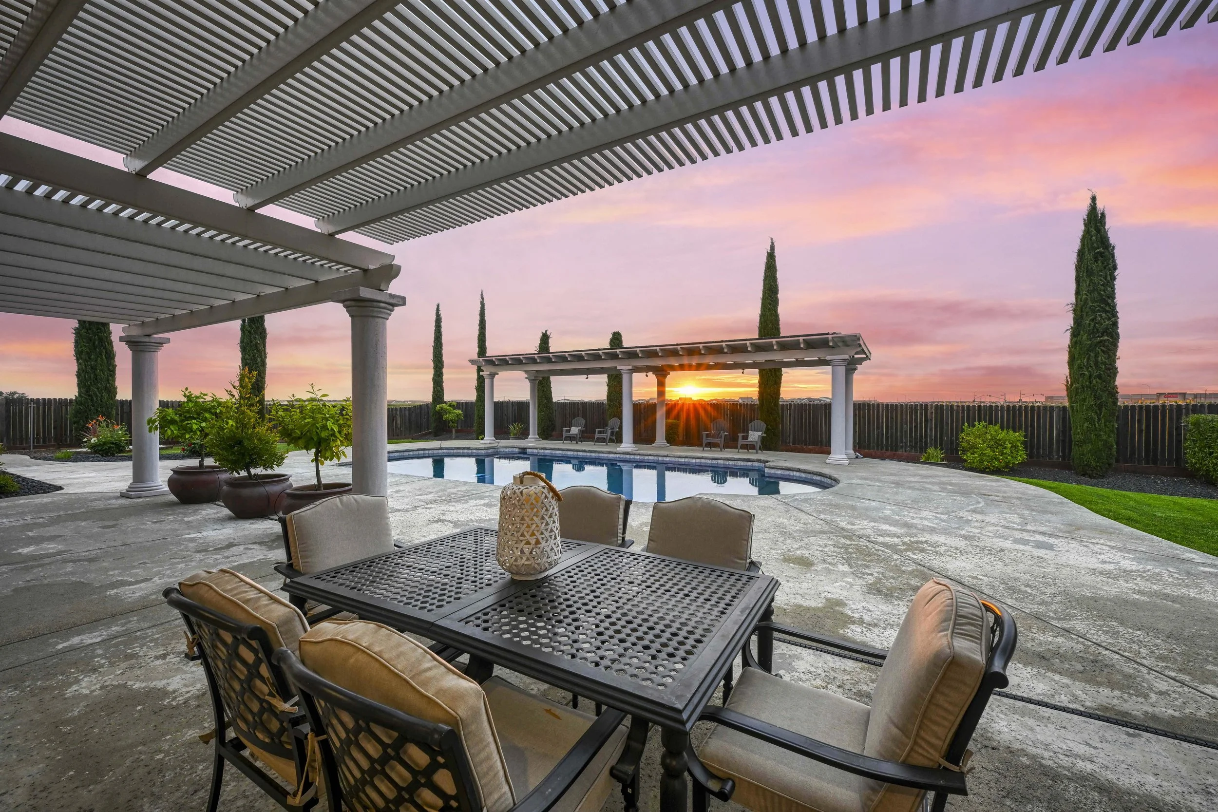 8357 Bridgestone Dr 5.jpg