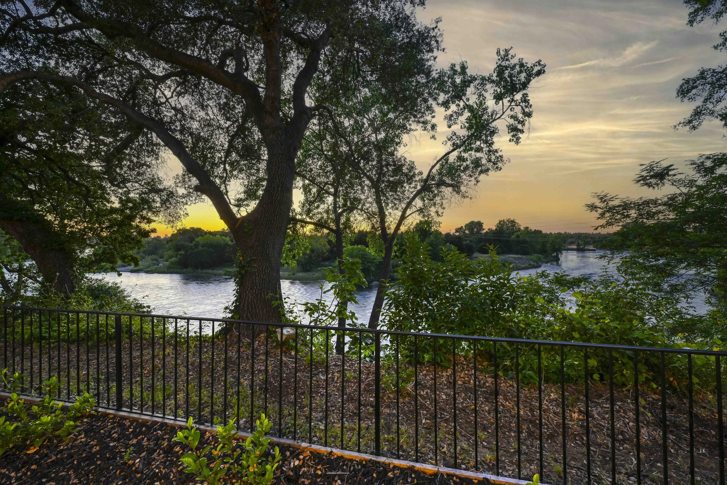 9815 Mira Del Rio Dr - Twilights - 10.jpg