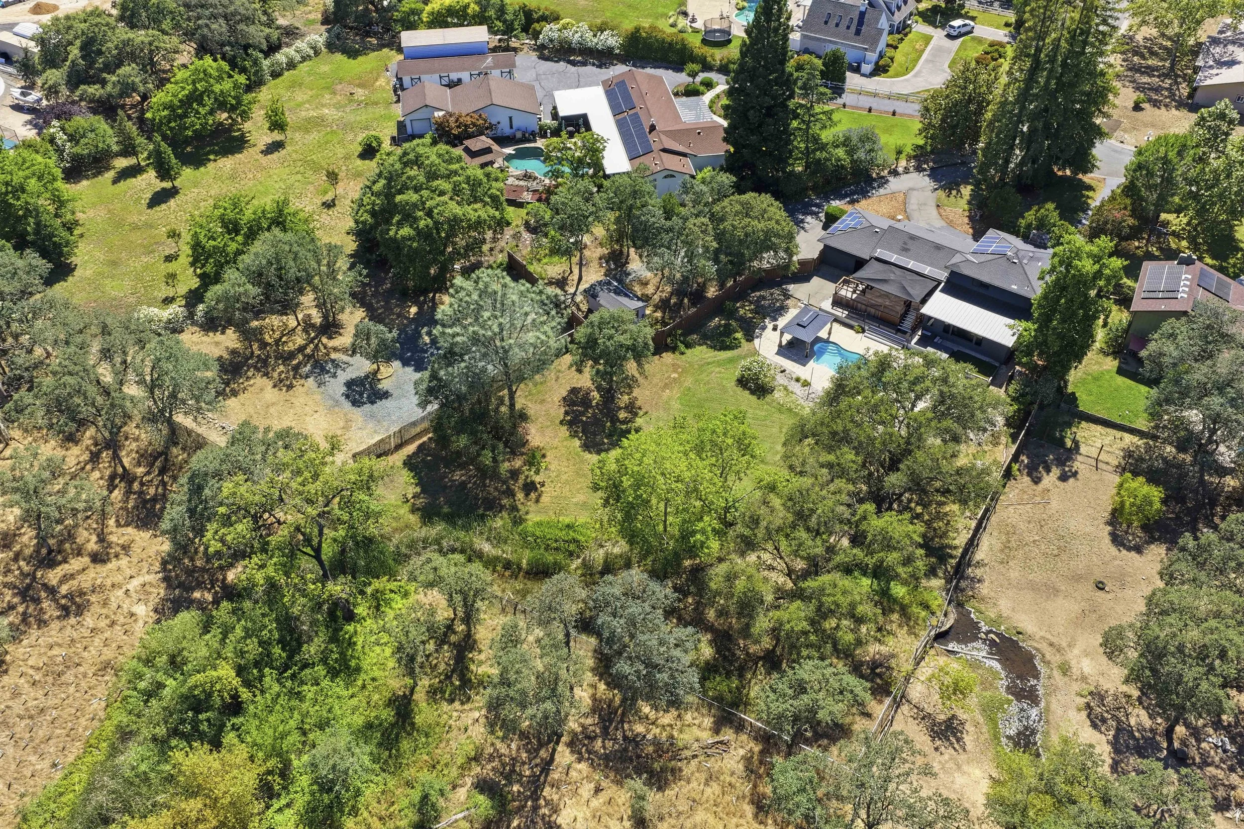 4440 Lawrence Dr _6.jpg