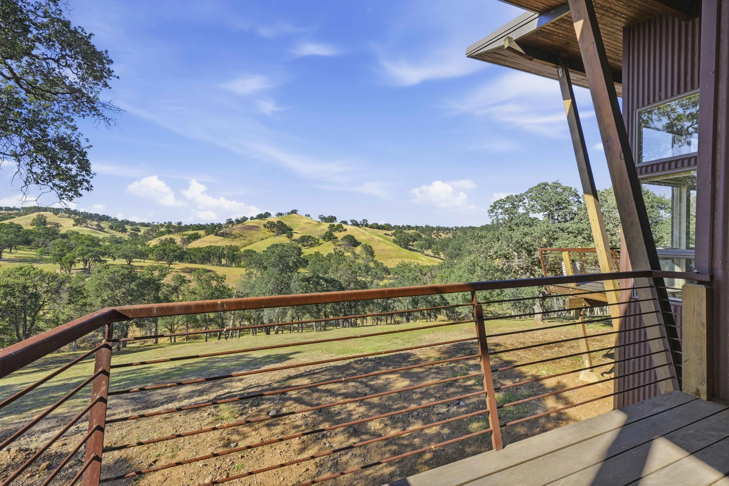 26000 Venado Dr - Main House  - 34.jpg