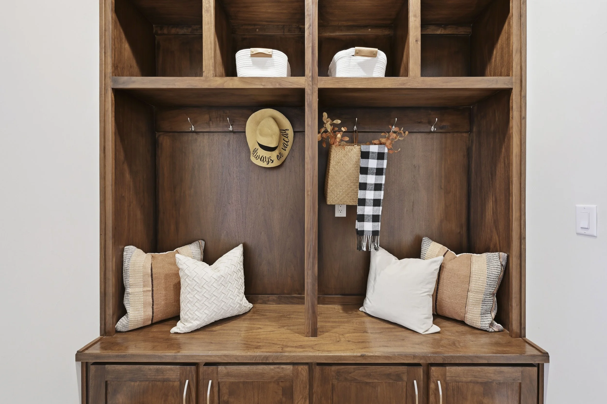 2714 Hidden Trail Loop 84.jpg