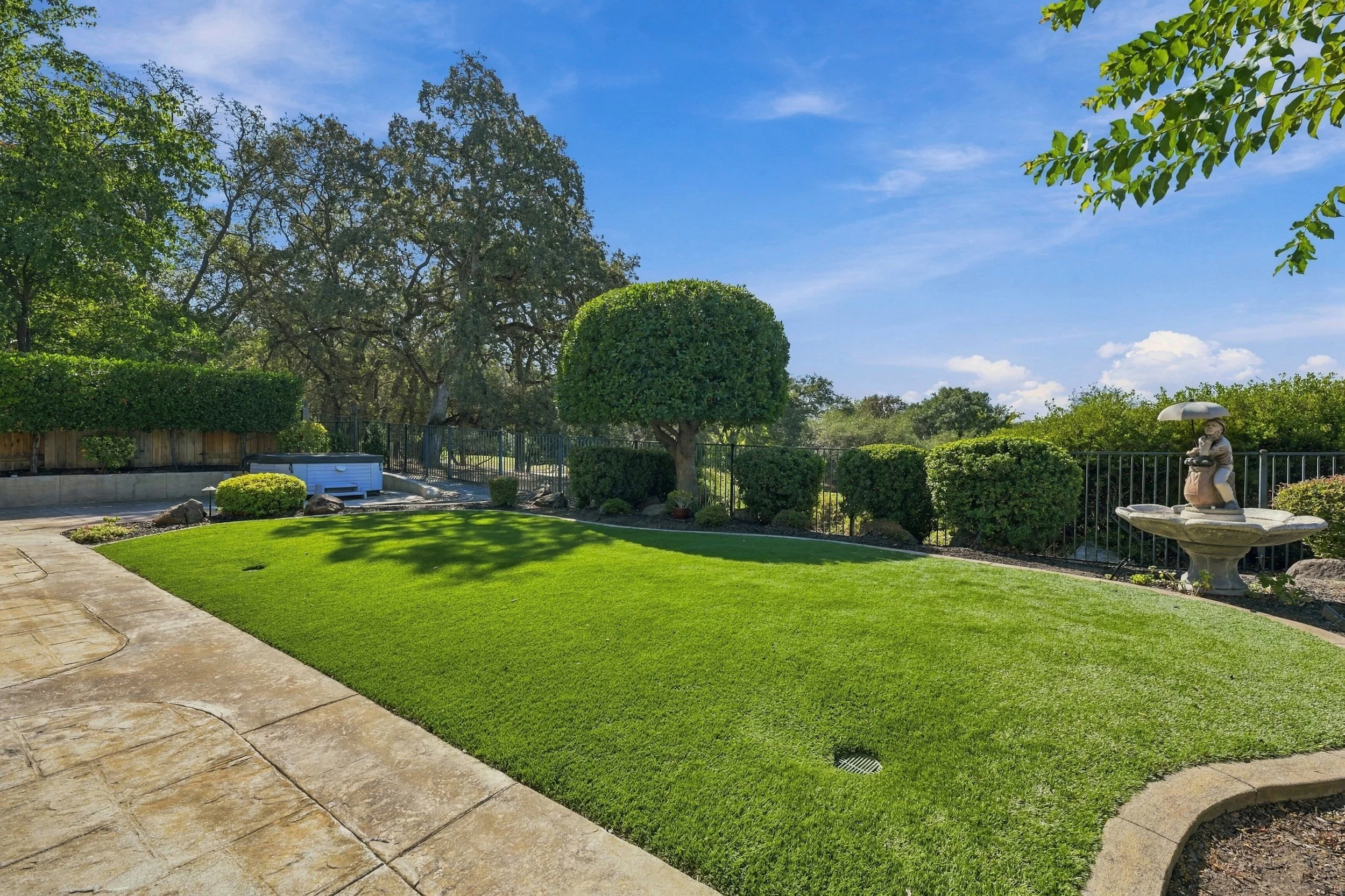 2605 Mariella Dr 85.jpg