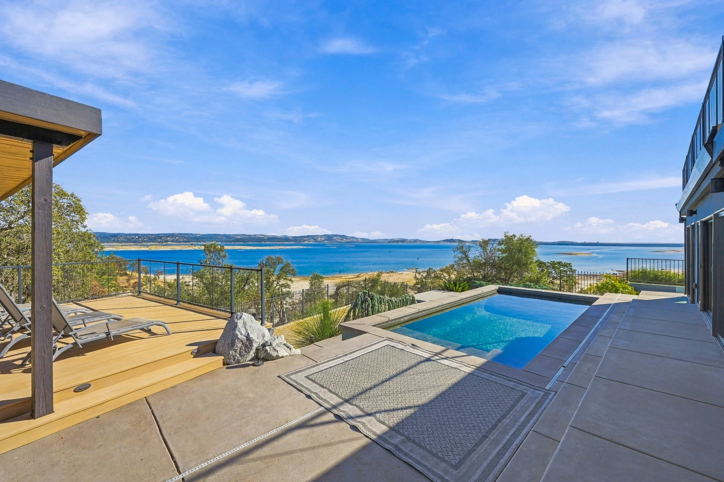 7882 Lakeshore Dr 92.jpg