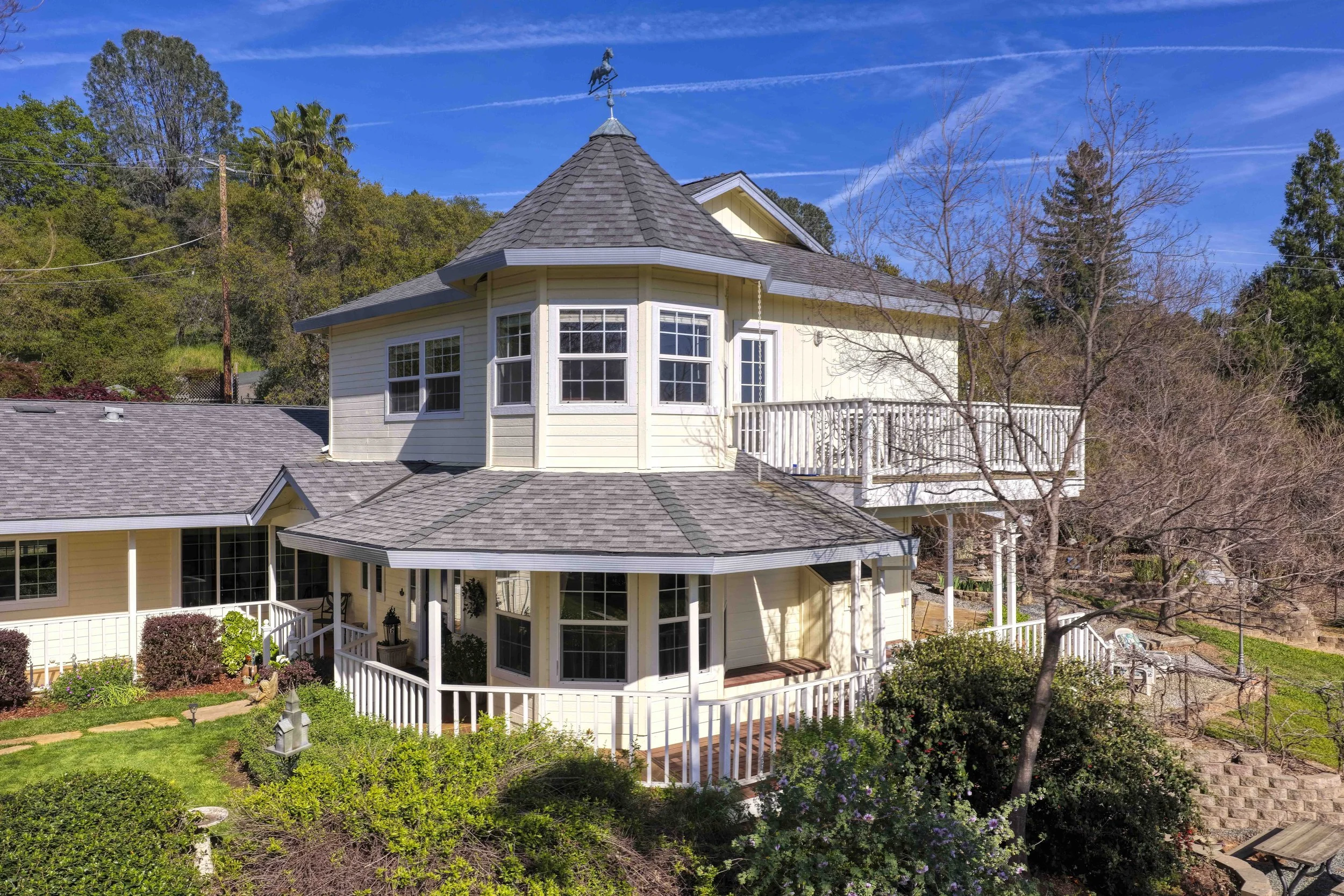 9240 Rock Springs Rd _12.jpg