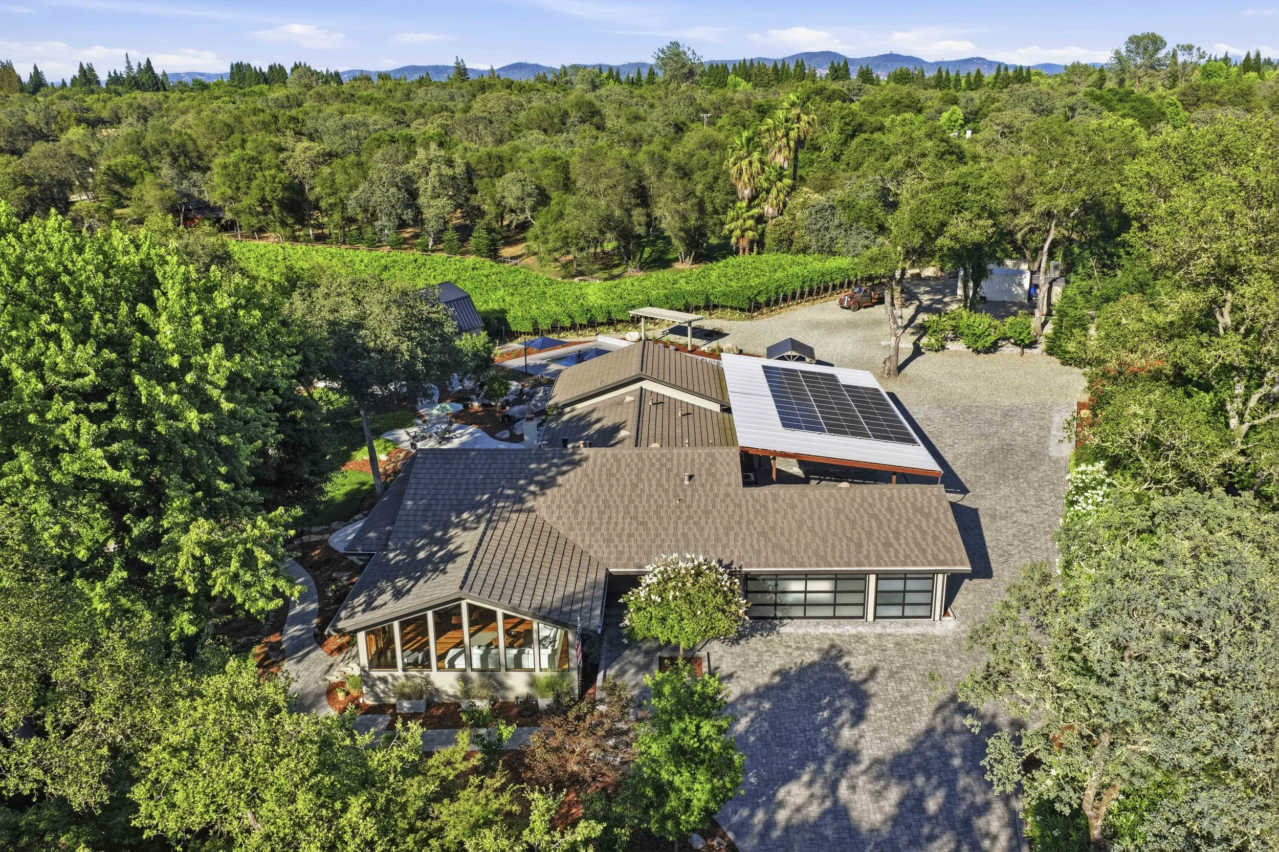 7905 Brook Ct 13.jpg